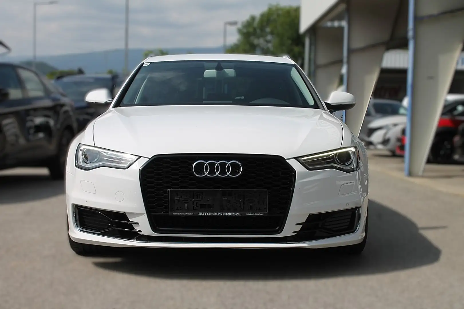 Audi A6 Avant 2,0 TDI ultra intense S-tronic  **nur 129... Weiß - 2