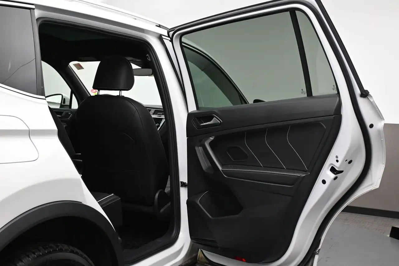 Volkswagen Tiguan photo Volkswagen Tiguan
