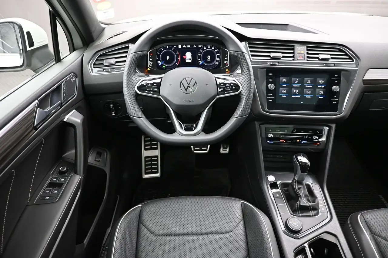 Volkswagen Tiguan photo Volkswagen Tiguan