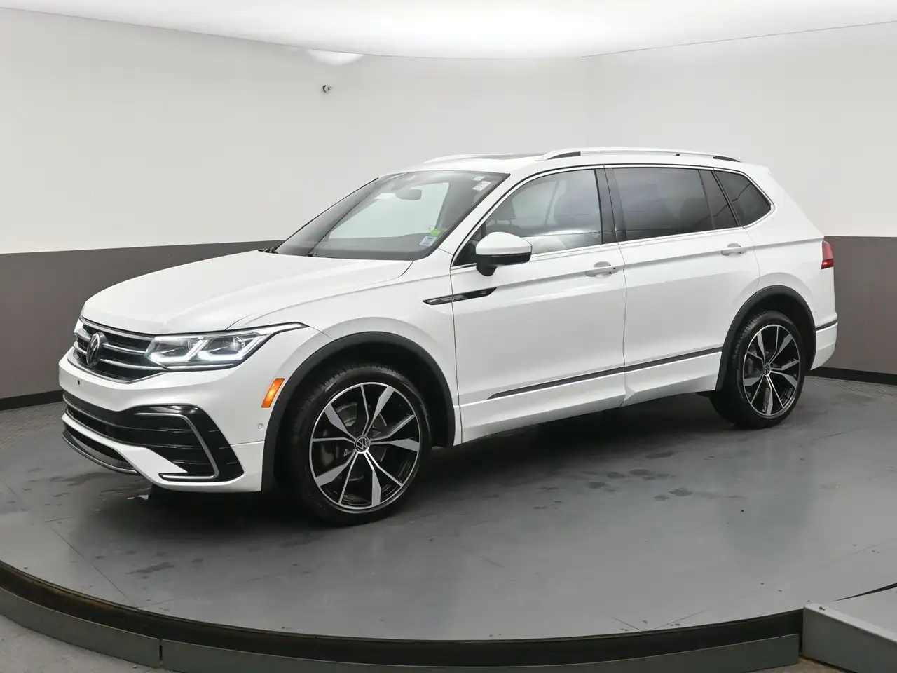Volkswagen Tiguan photo Volkswagen Tiguan