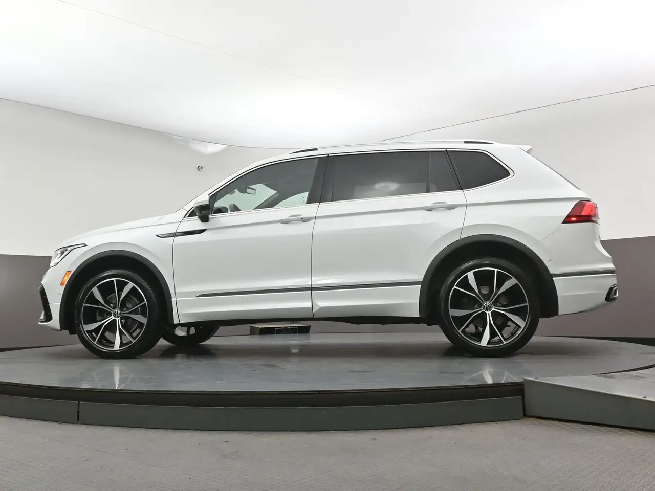 Volkswagen Tiguan photo Volkswagen Tiguan