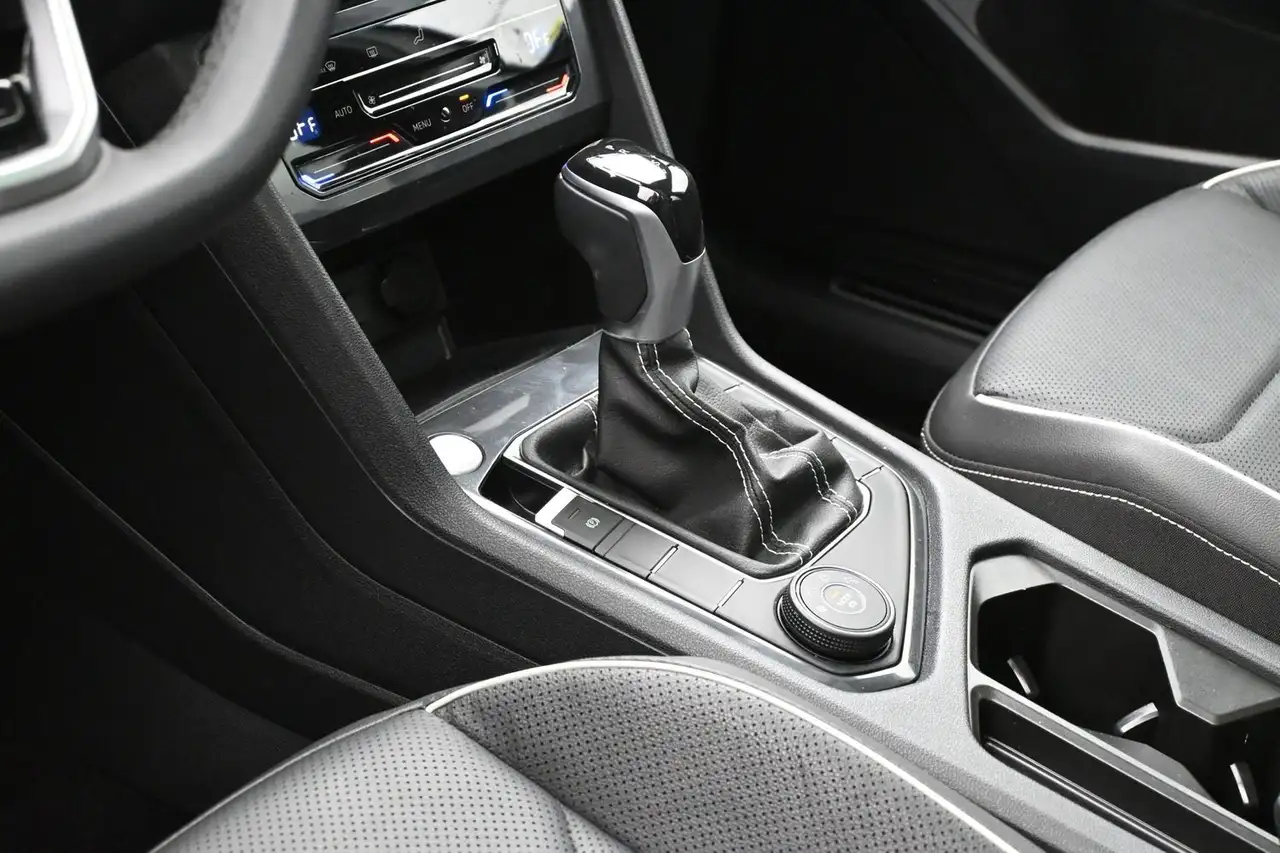 Volkswagen Tiguan photo Volkswagen Tiguan