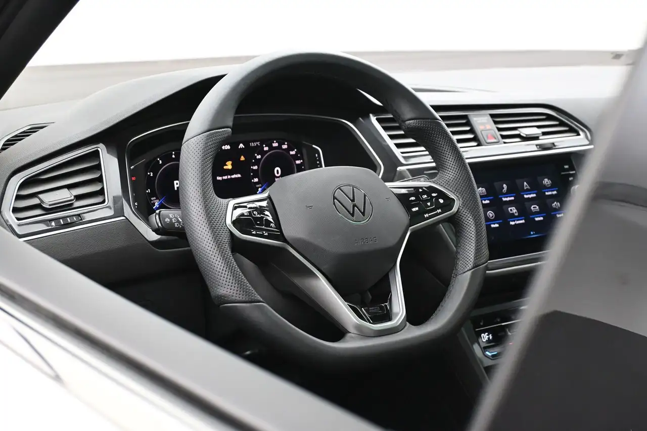 Volkswagen Tiguan photo Volkswagen Tiguan