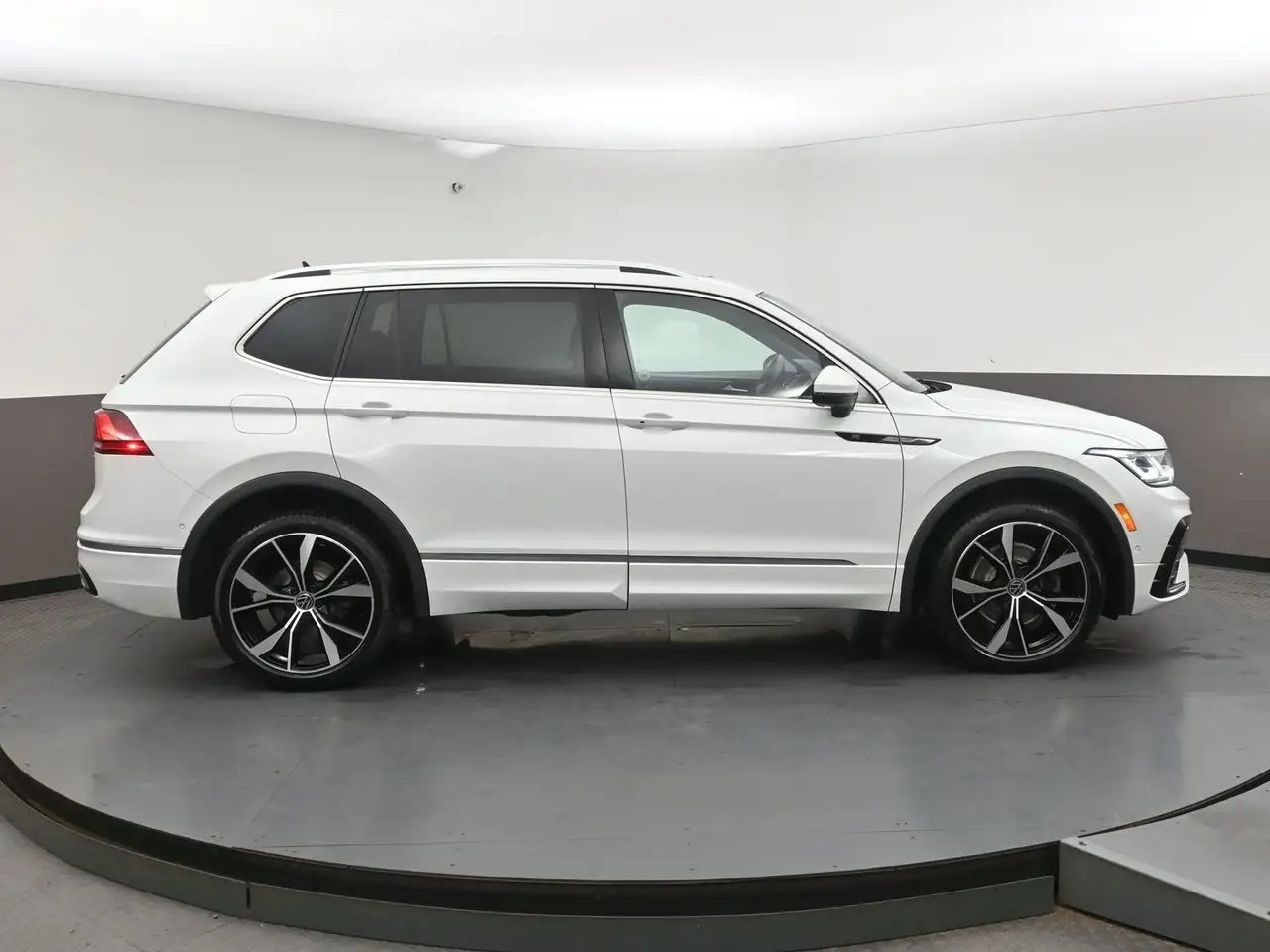 Volkswagen Tiguan photo Volkswagen Tiguan