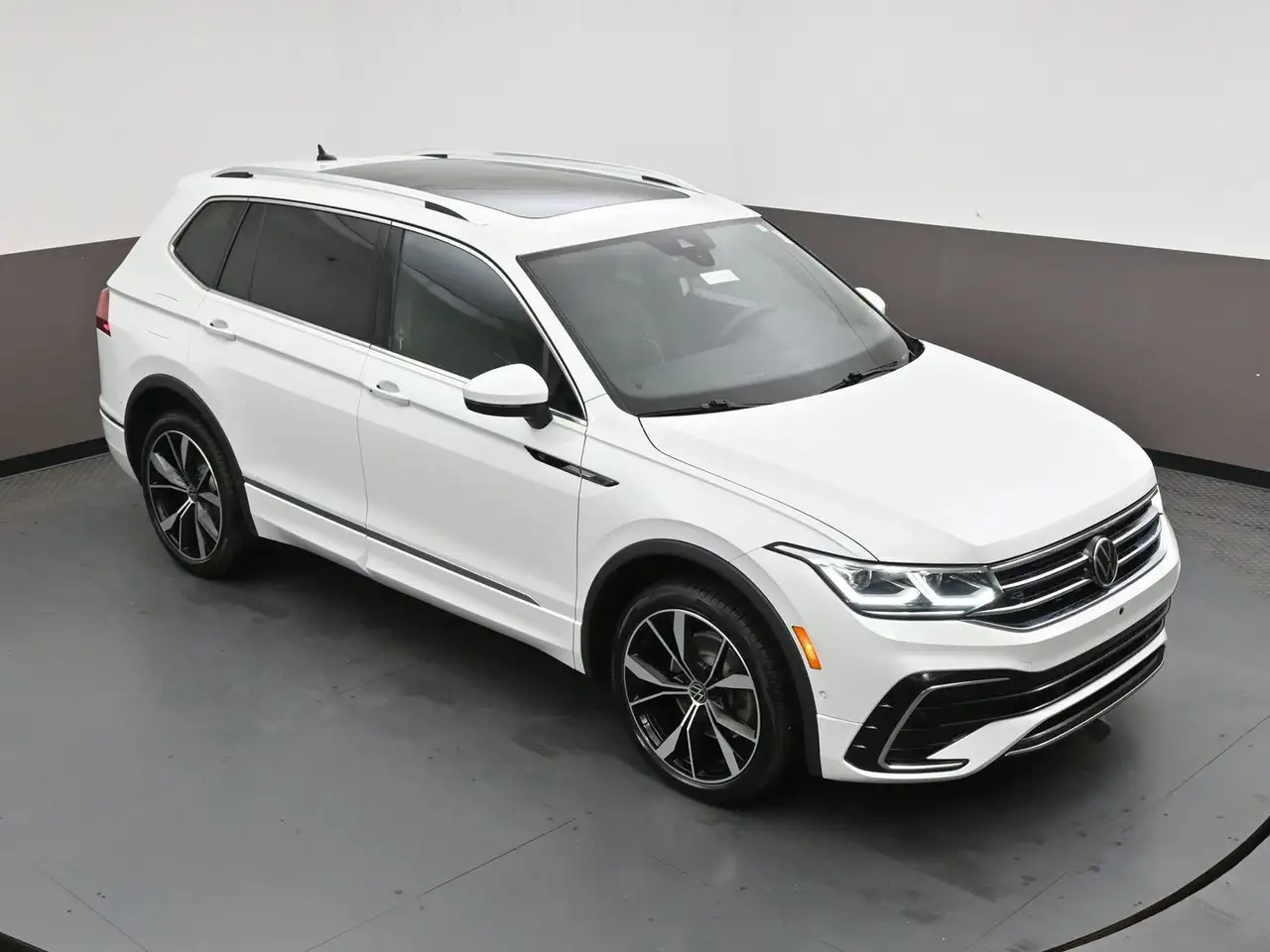 Volkswagen Tiguan photo Volkswagen Tiguan