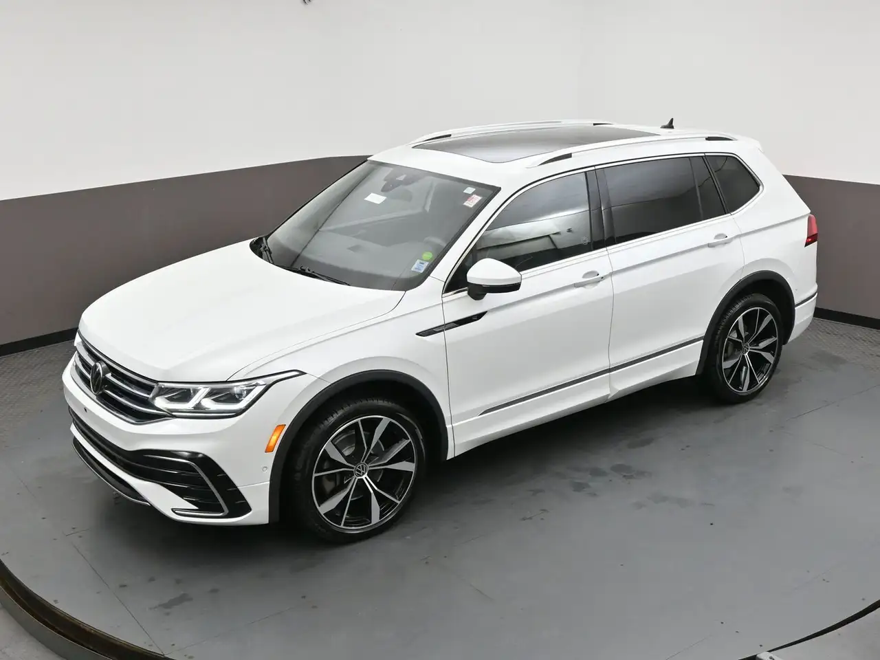 Volkswagen Tiguan photo Volkswagen Tiguan