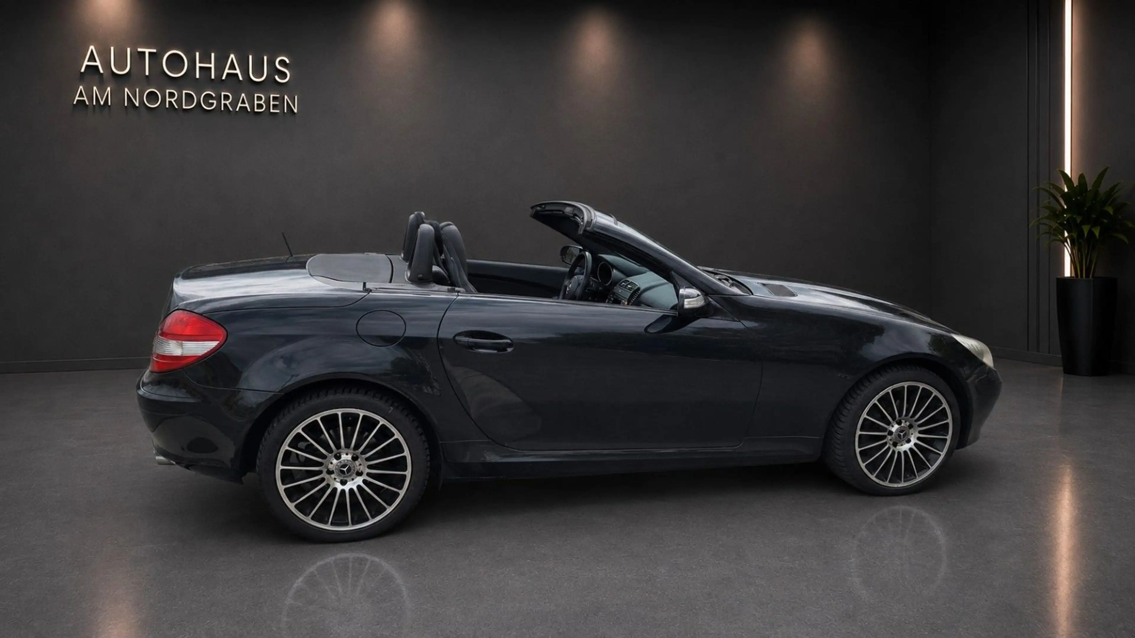 Mercedes-Benz SLK 200 Roadster Kompressor — photo 8