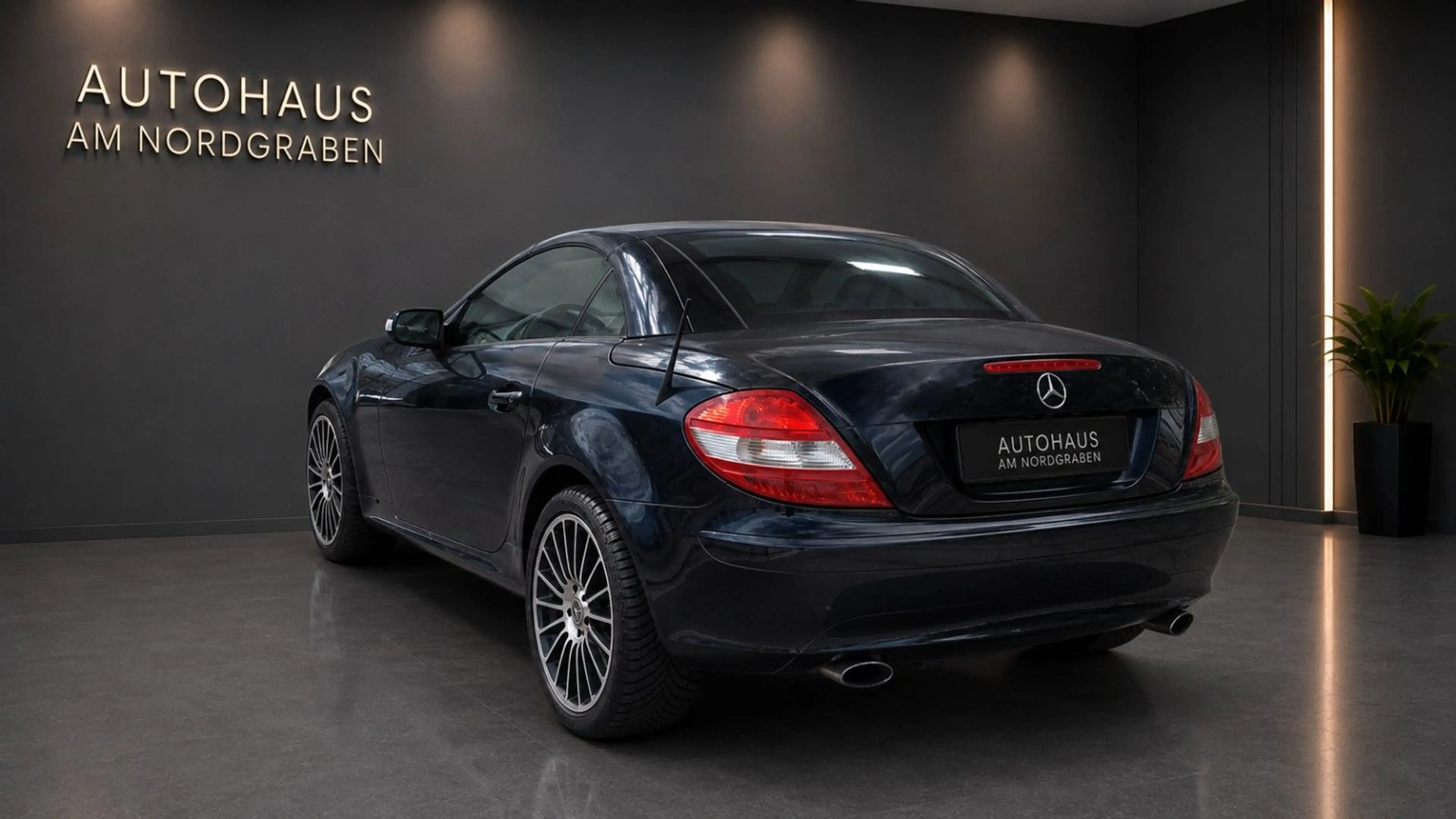 Mercedes-Benz SLK 200 Roadster Kompressor — photo 6
