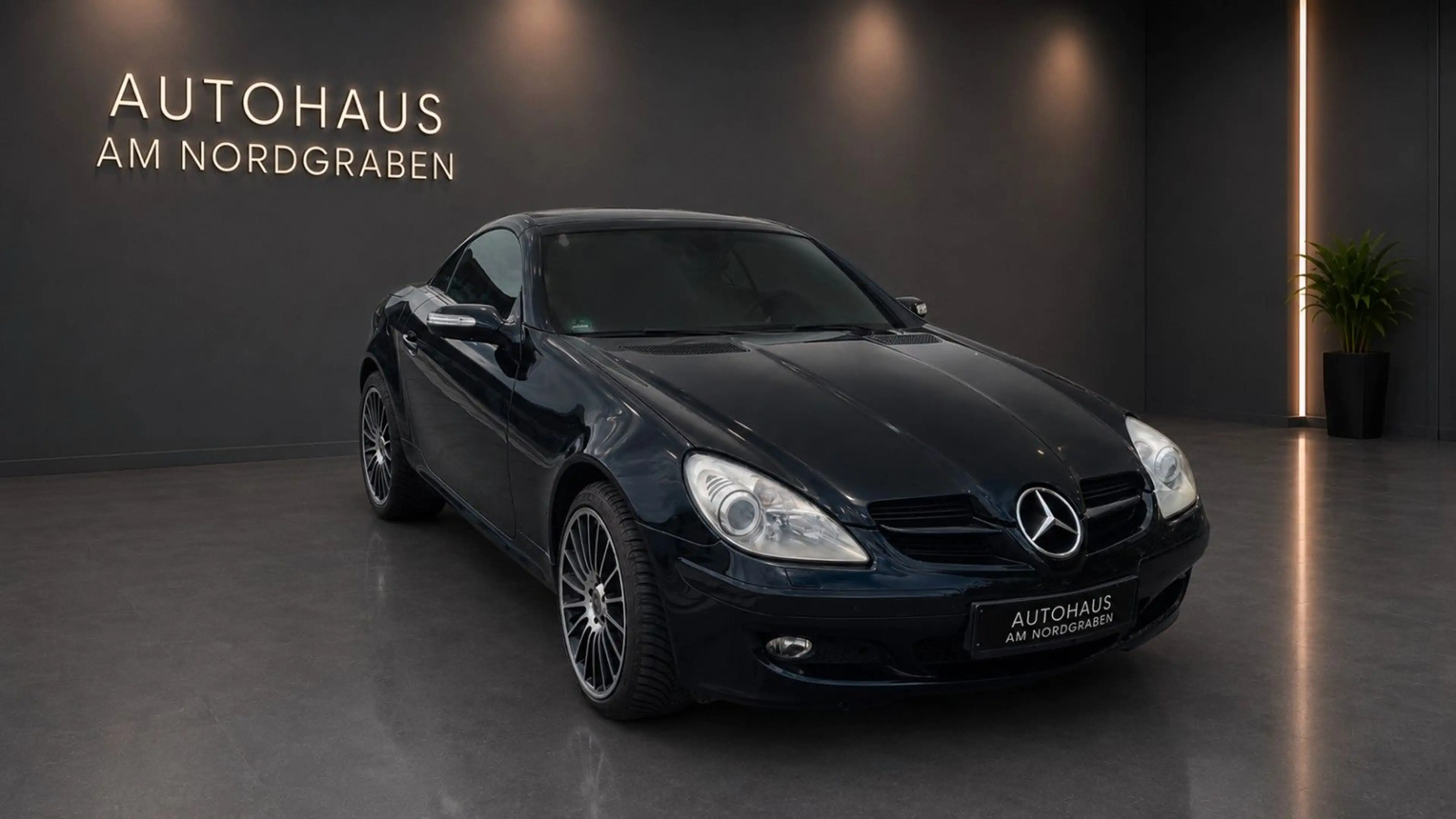 Mercedes-Benz SLK 200 Roadster Kompressor — photo 3