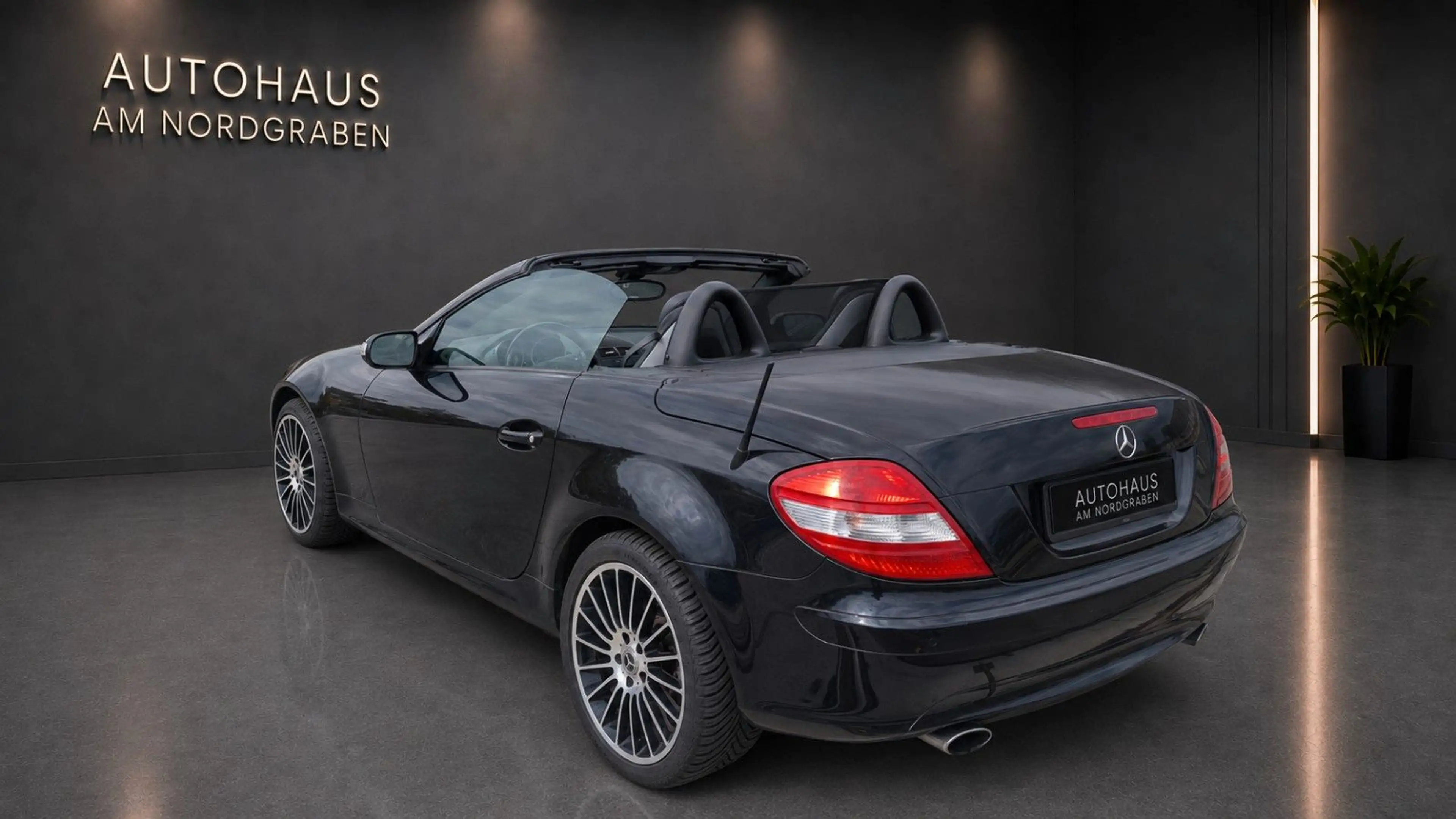 Mercedes-Benz SLK 200 Roadster Kompressor — photo 10