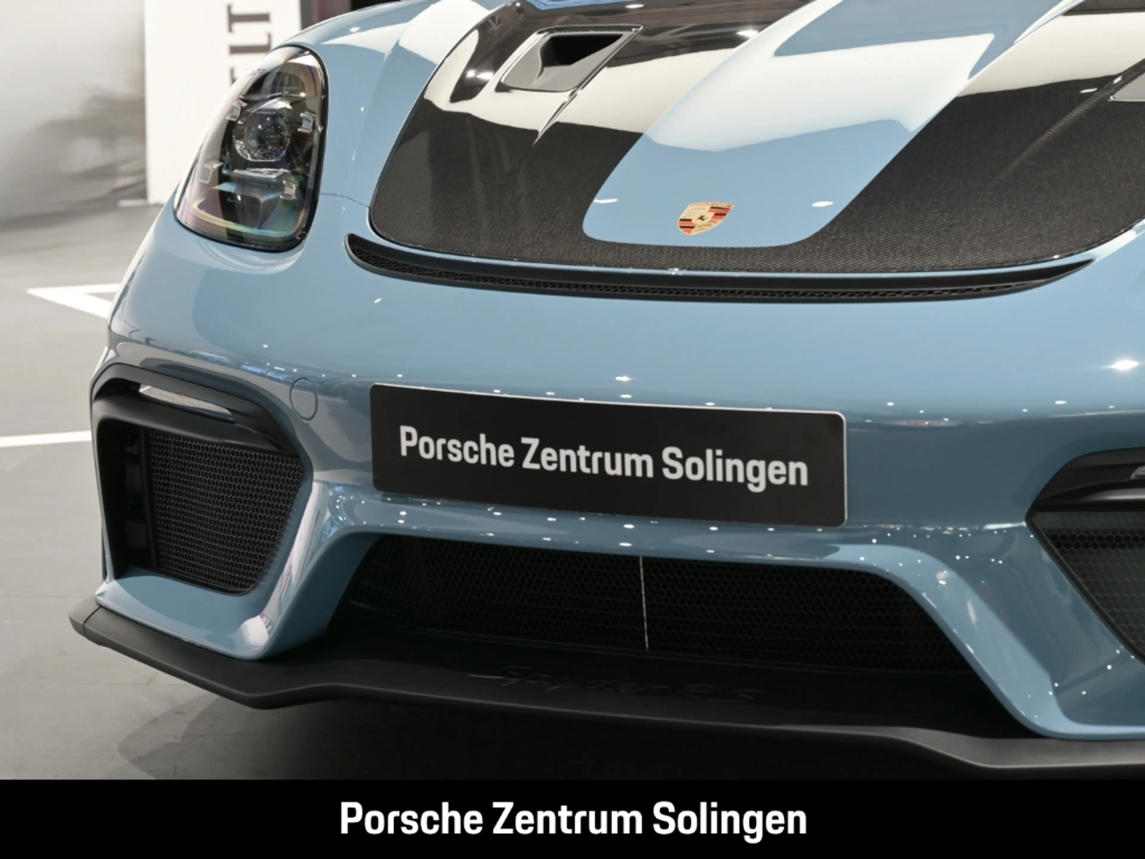 Porsche 718 Spyder RS PTS PCCB Bose Weissach Lift LED — photo 6