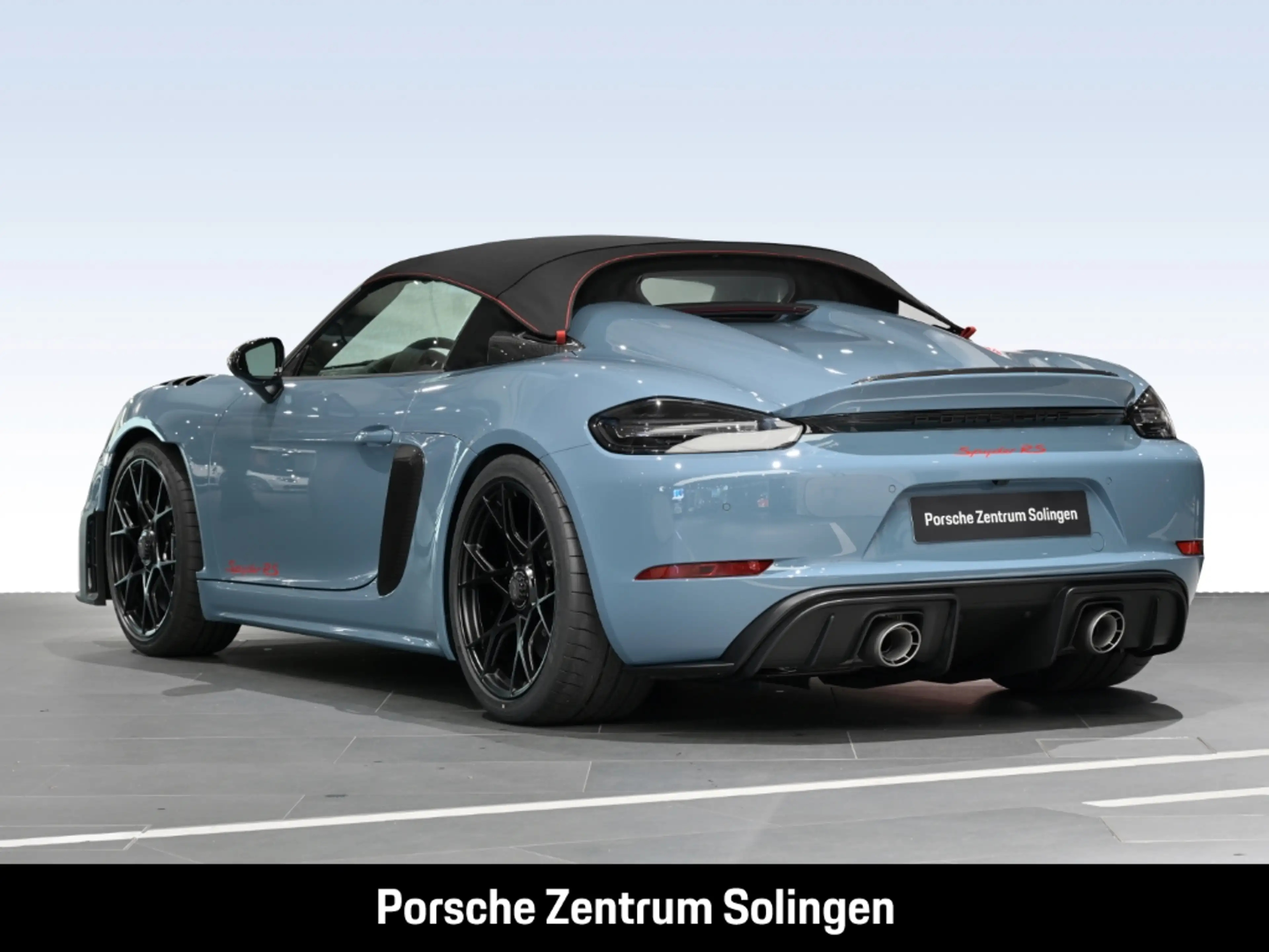 Porsche 718 Spyder RS PTS PCCB Bose Weissach Lift LED — photo 3