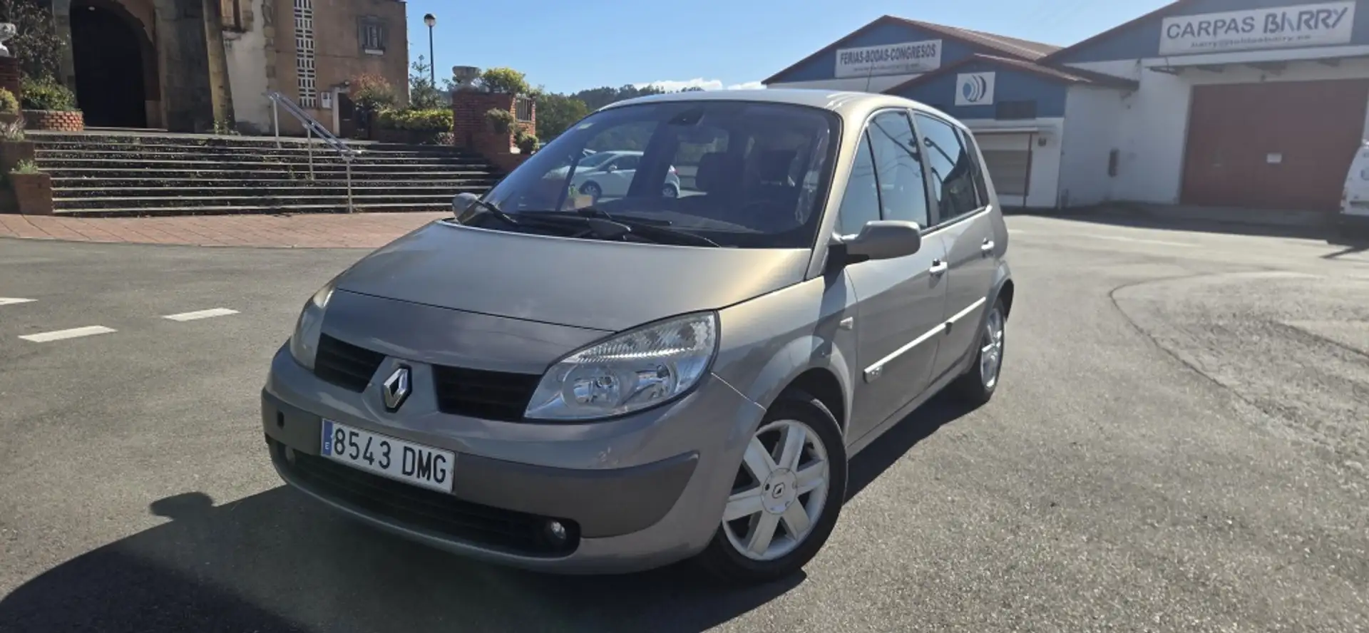 Renault Grand Scenic 1.5dCi Confort Authentique Gris - 1