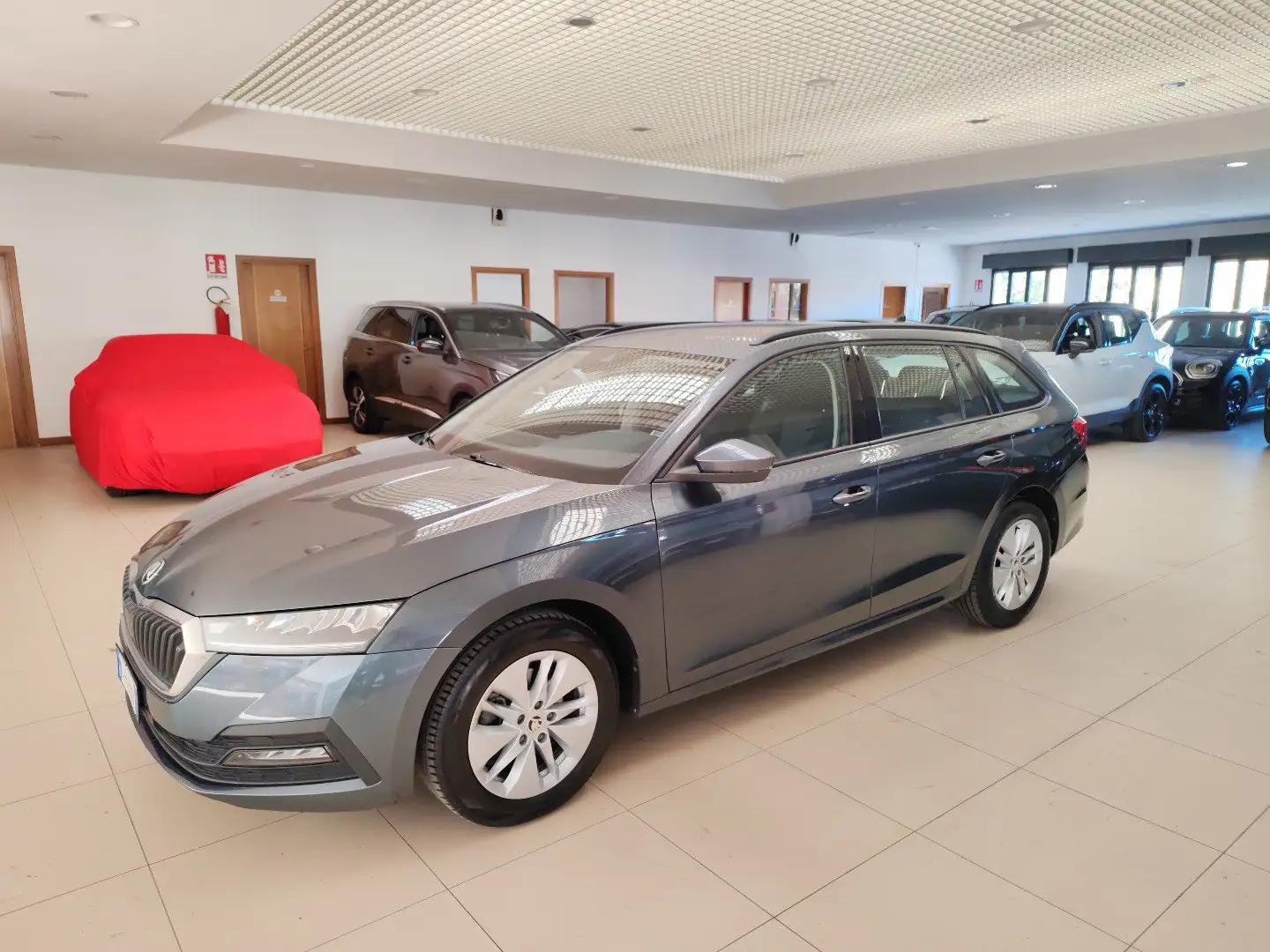 Skoda Octavia 1.0	e-TEC MHEV DSG Wagon Executive Fari LED Navi Grau - 1