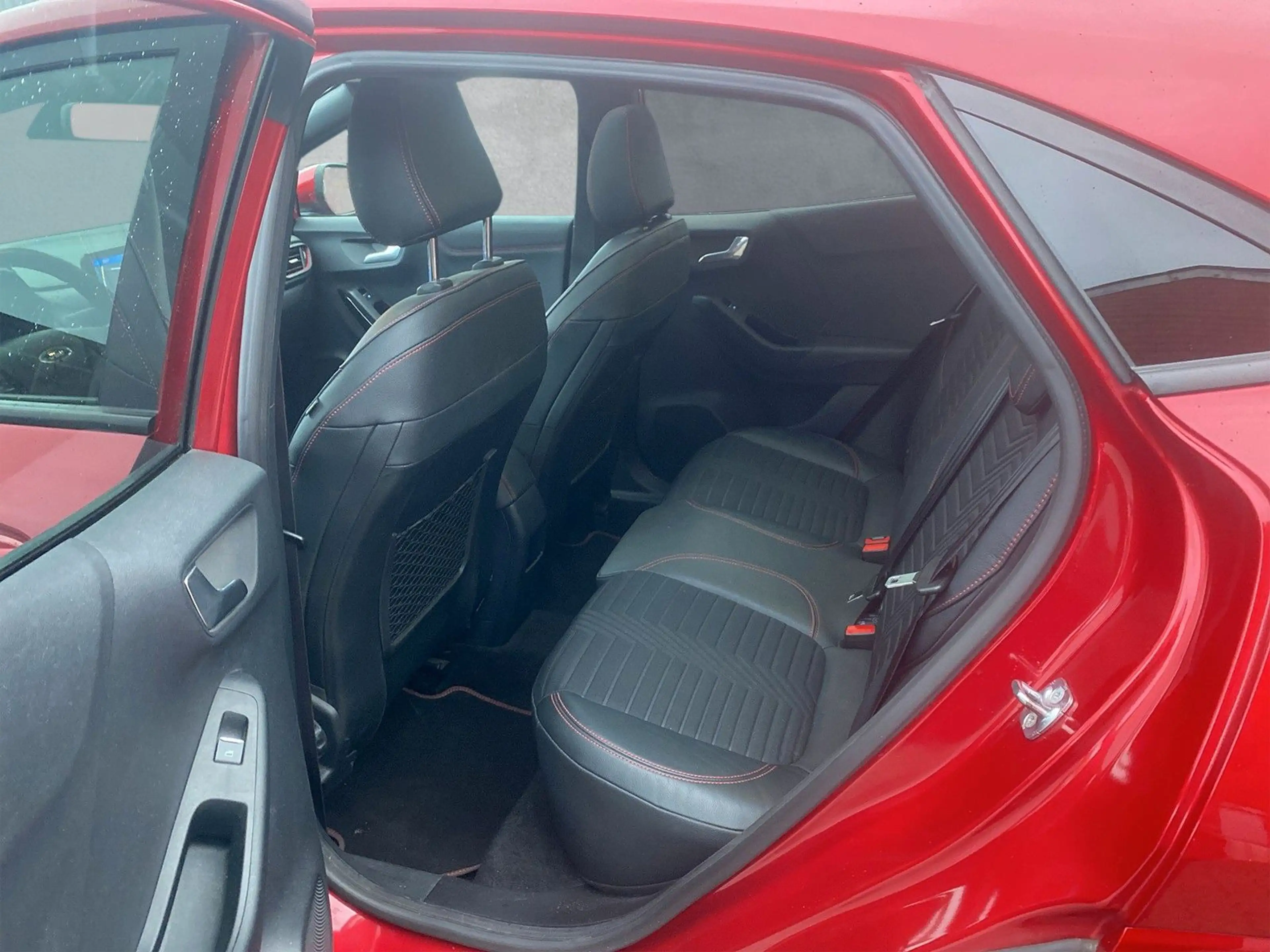 Ford Puma Hybrid ST-Line X — photo 10