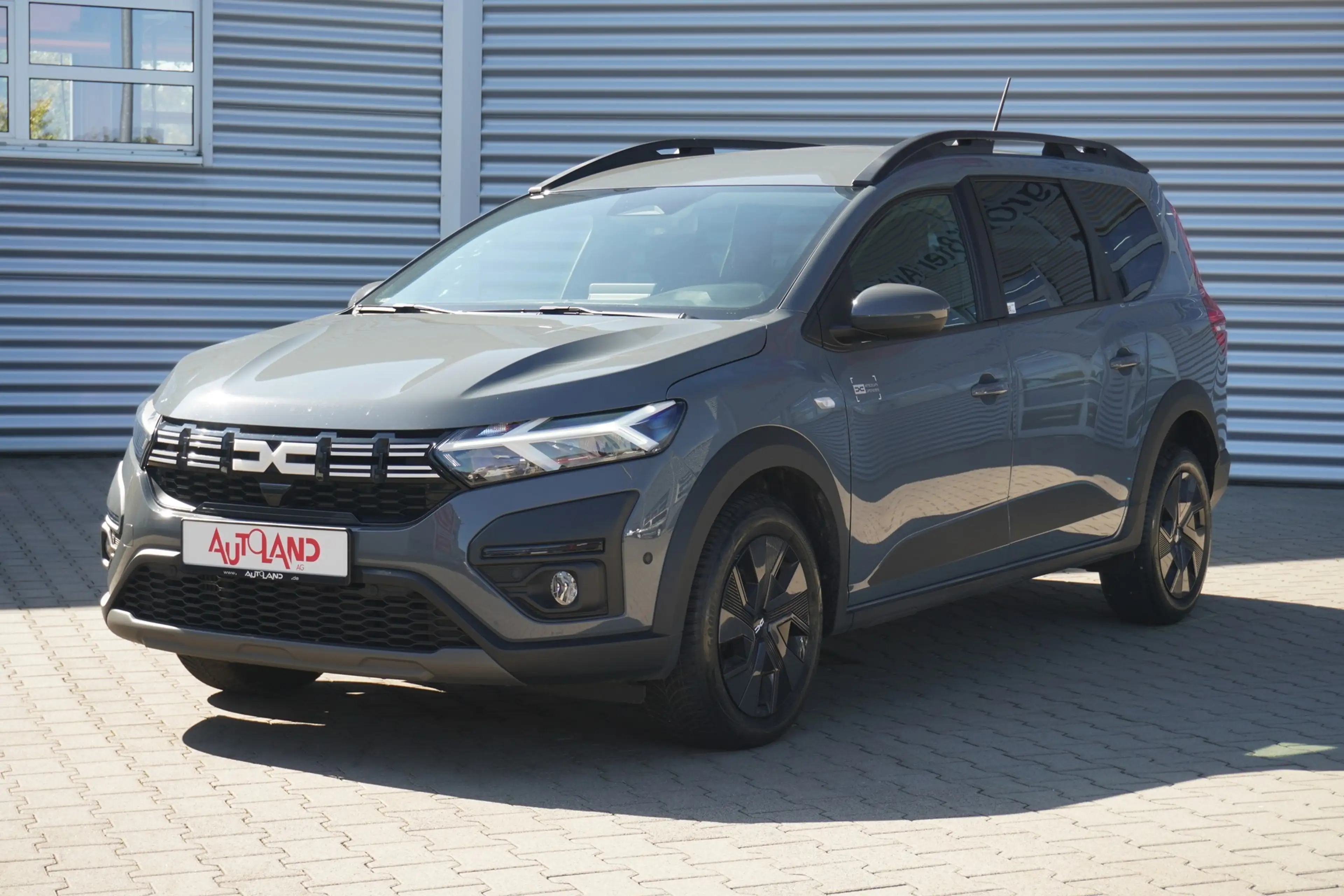 Dacia Jogger 1.6 Extreme EDC LED Navi Totwinkel Kamera — photo 2