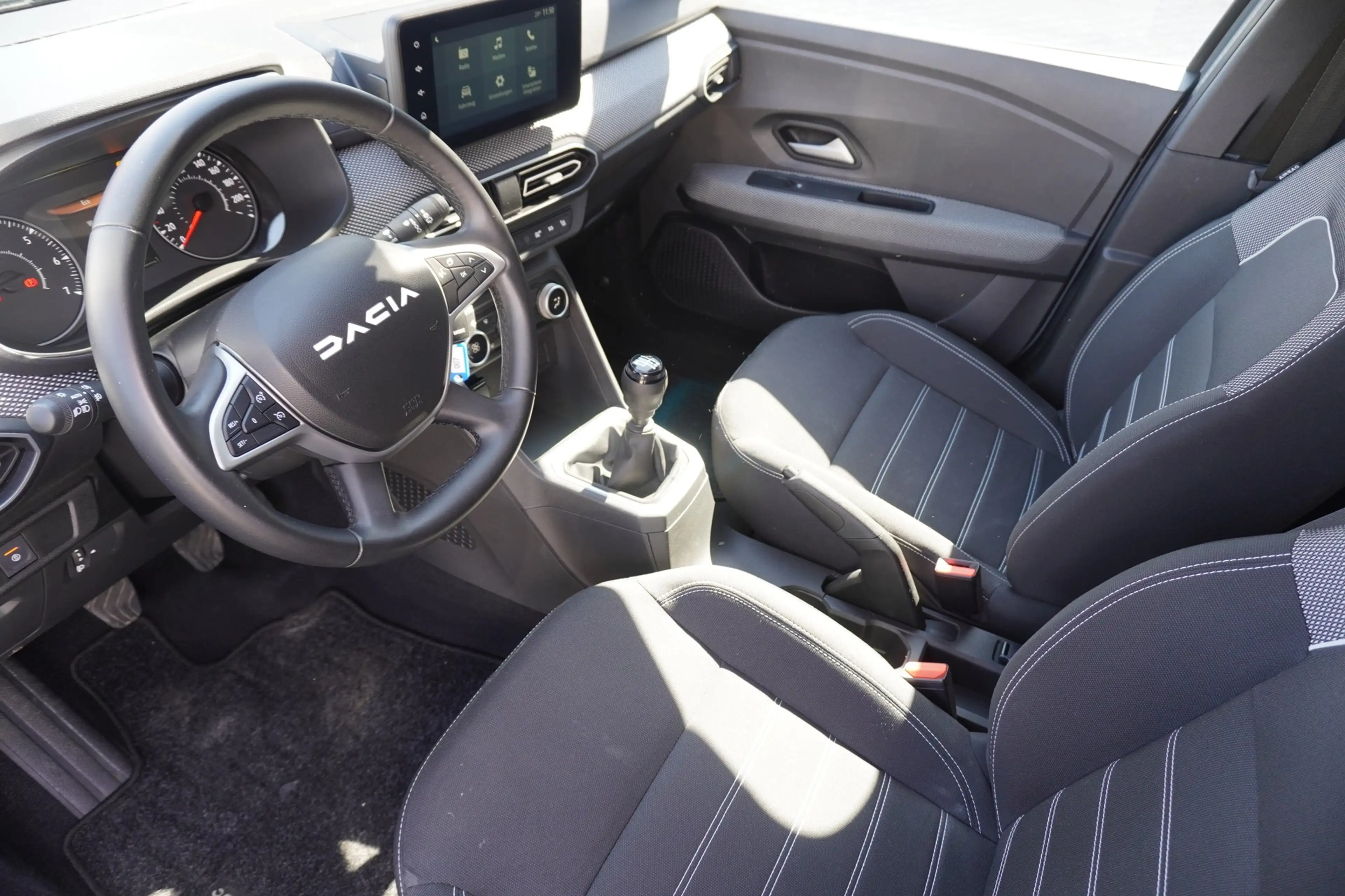 Dacia Jogger 1.6 Extreme EDC LED Navi Totwinkel Kamera — photo 10