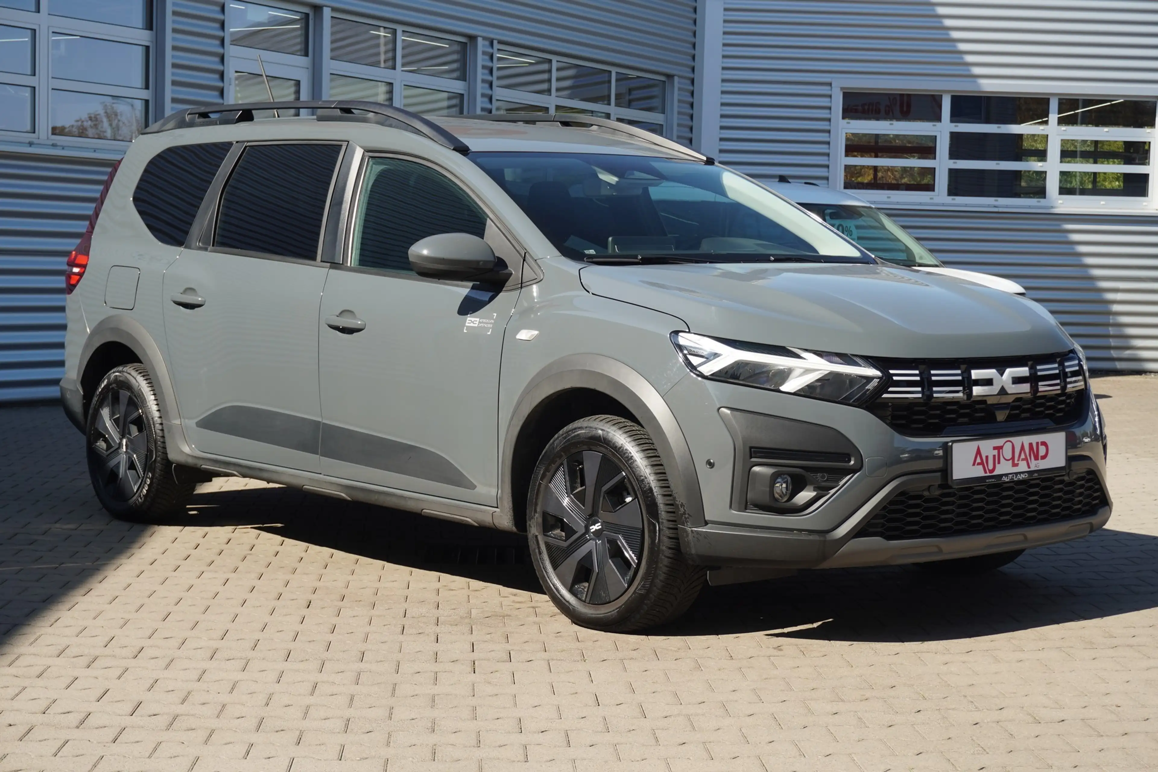Dacia Jogger 1.6 Extreme EDC LED Navi Totwinkel Kamera — photo 4