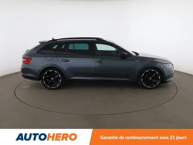 Skoda Superb view 7