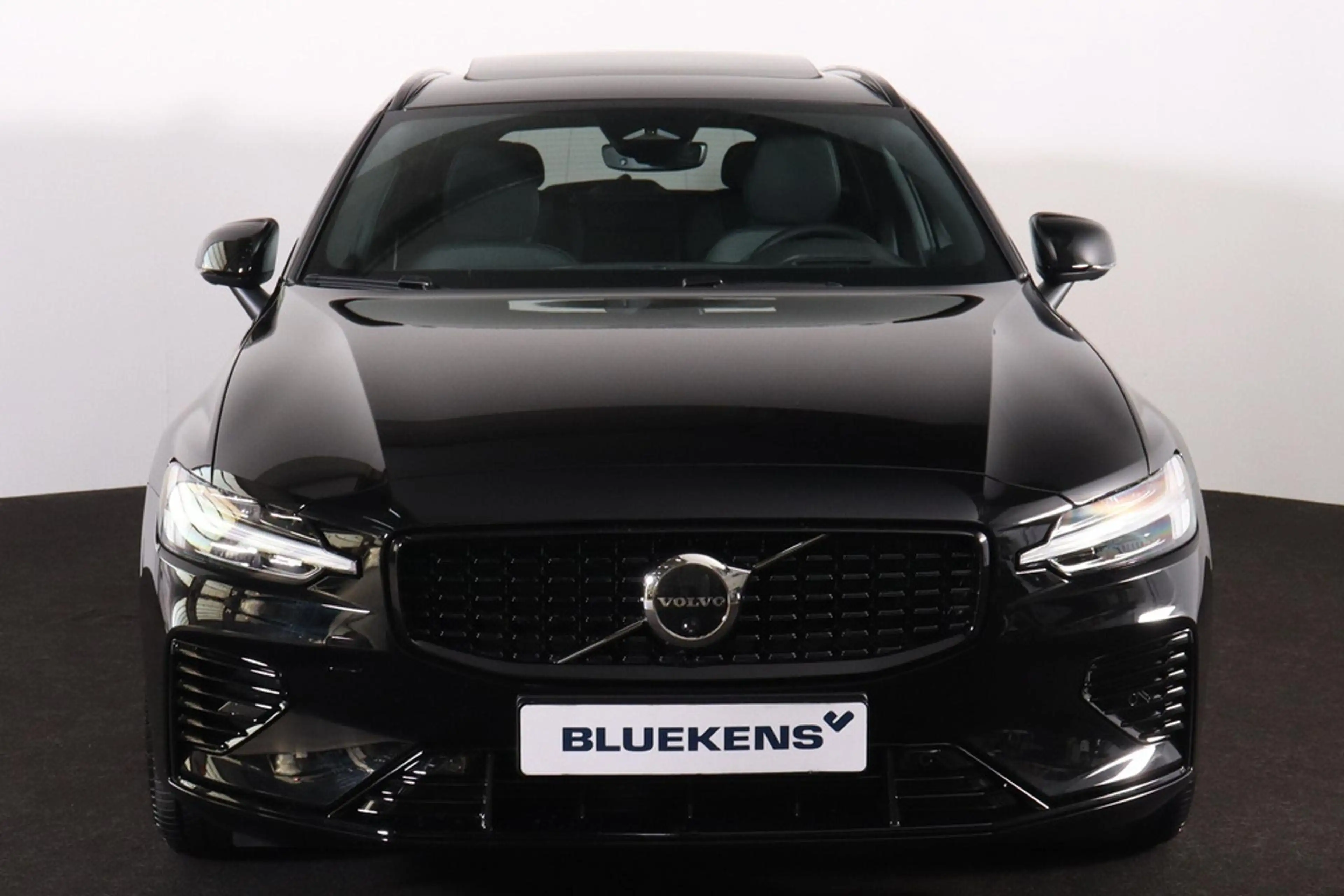 Volvo V60 T6 Recharge AWD Plus Dark - Panorama/schuifdak - I — photo 2