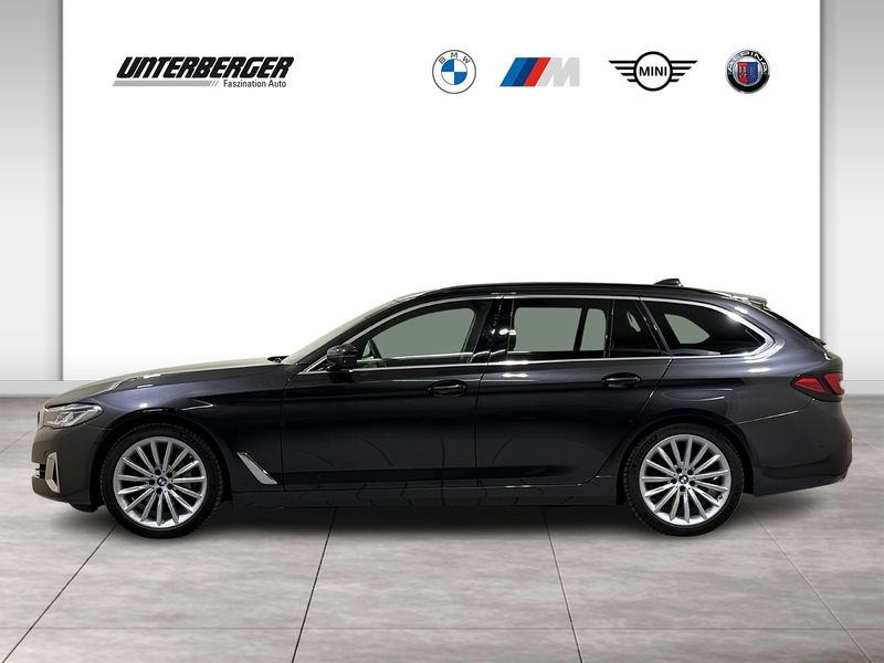 BMW 540 i xDrive Touring Luxury AHK ACC RFK Pano HUD HiFi — photo 2