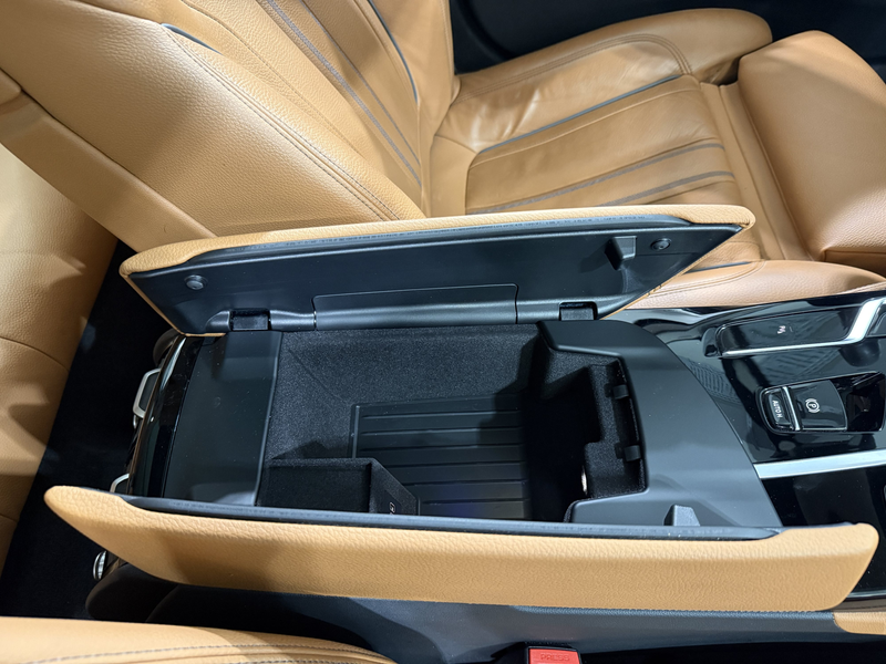 BMW 540 i xDrive Touring Luxury AHK ACC RFK Pano HUD HiFi — photo 31