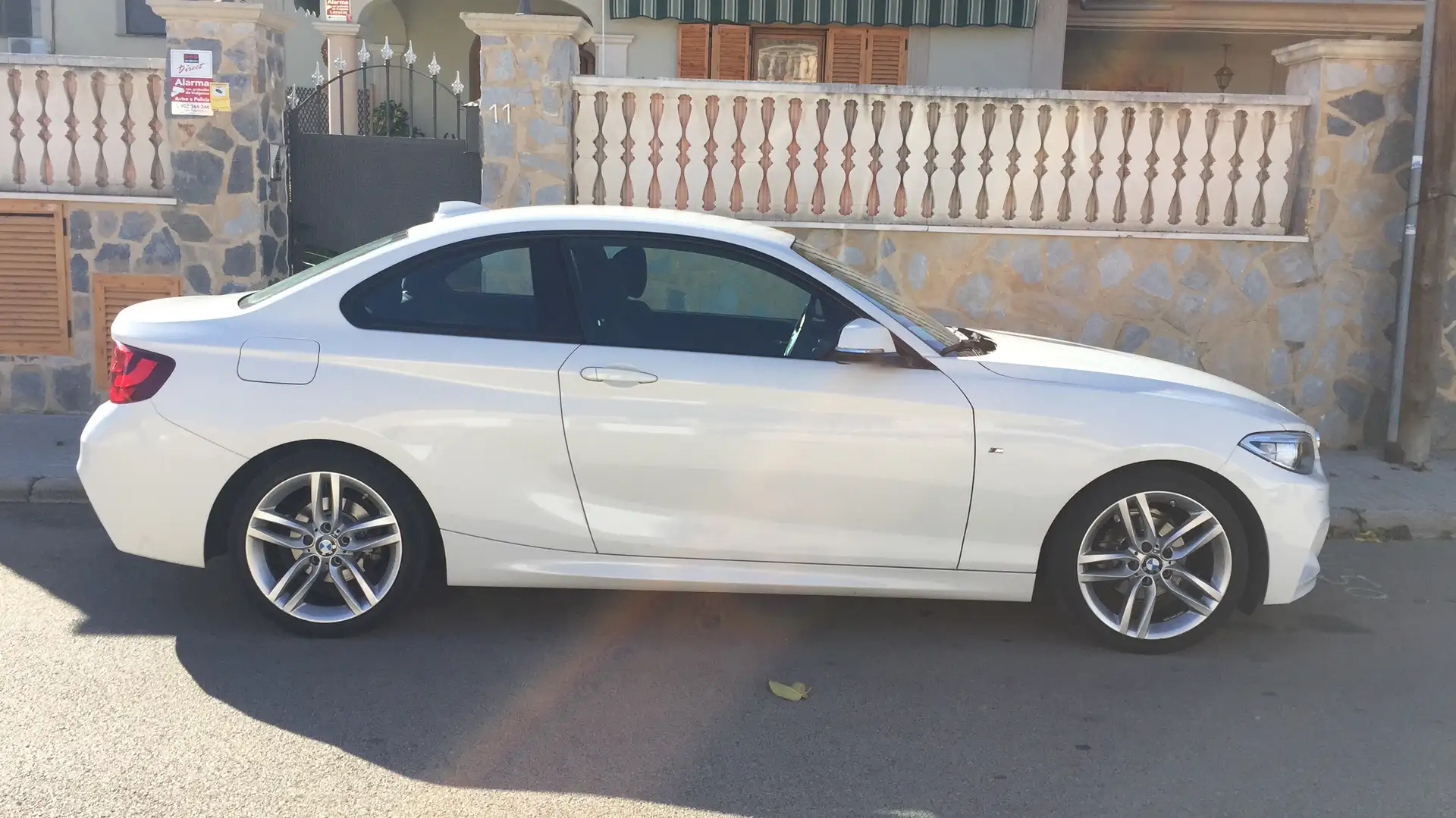 BMW 218 218d Coupé Sport - 2