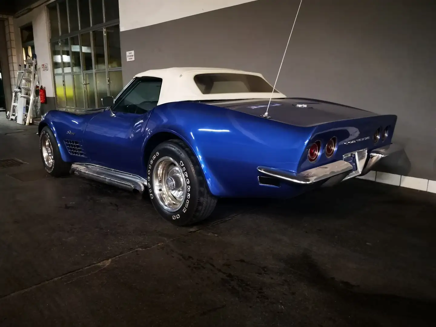 Corvette C3 CHEVROLET CORVETTE C3 LT1 Blau - 1