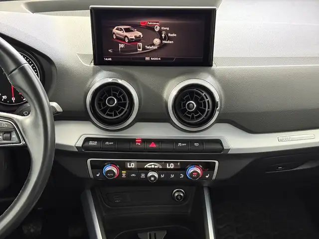 Audi Q2 view 11