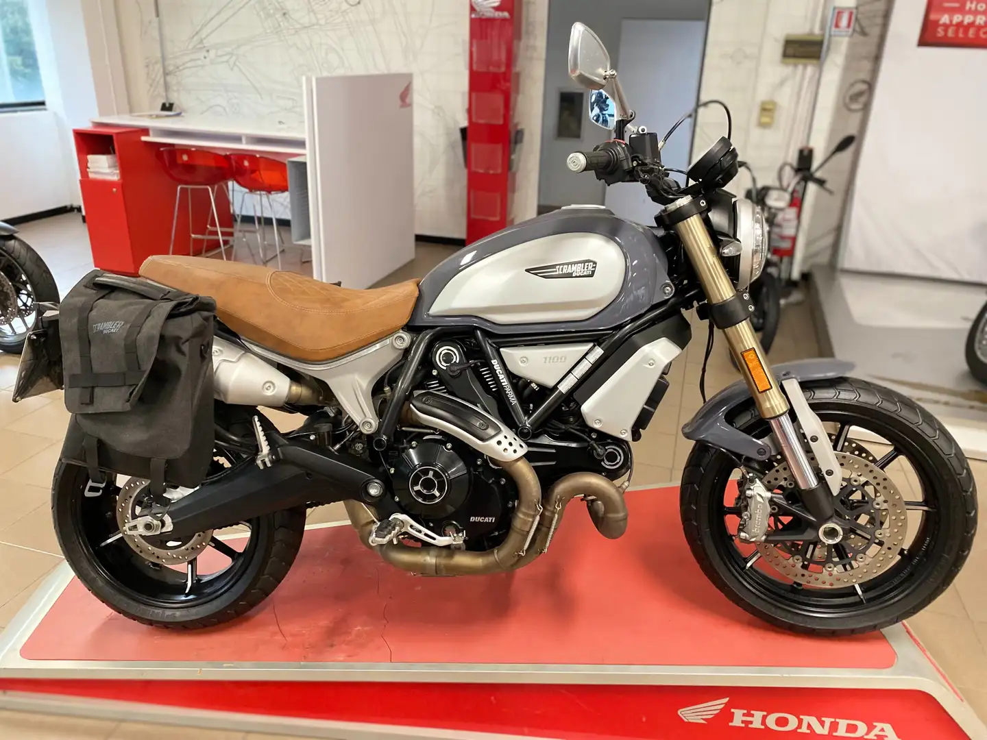 Ducati Scrambler 1100 Grigio - 1