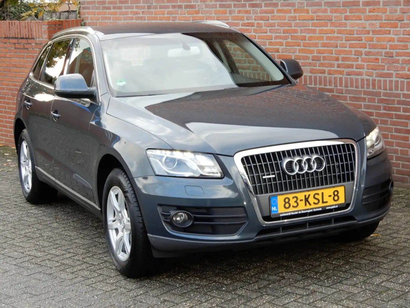 Audi Q5 2.0 TFSI Q. PRO LINE Grijs - 1