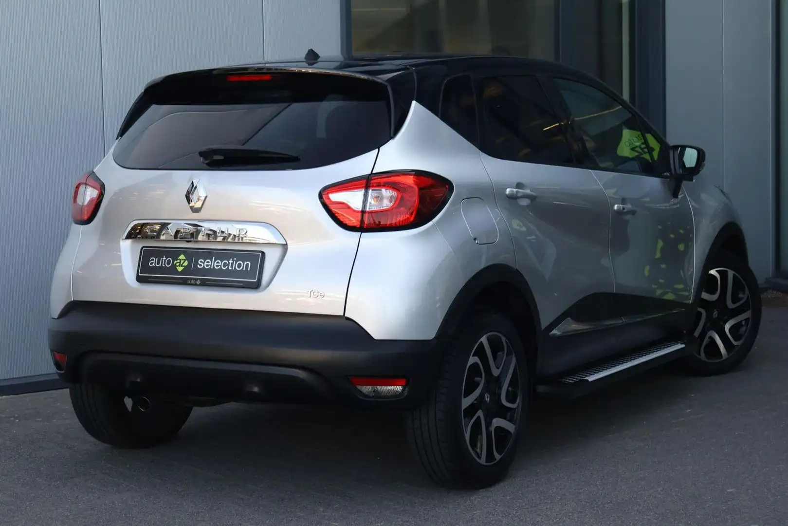 Renault Captur 0.9 TCe Dynamique Grau - 2