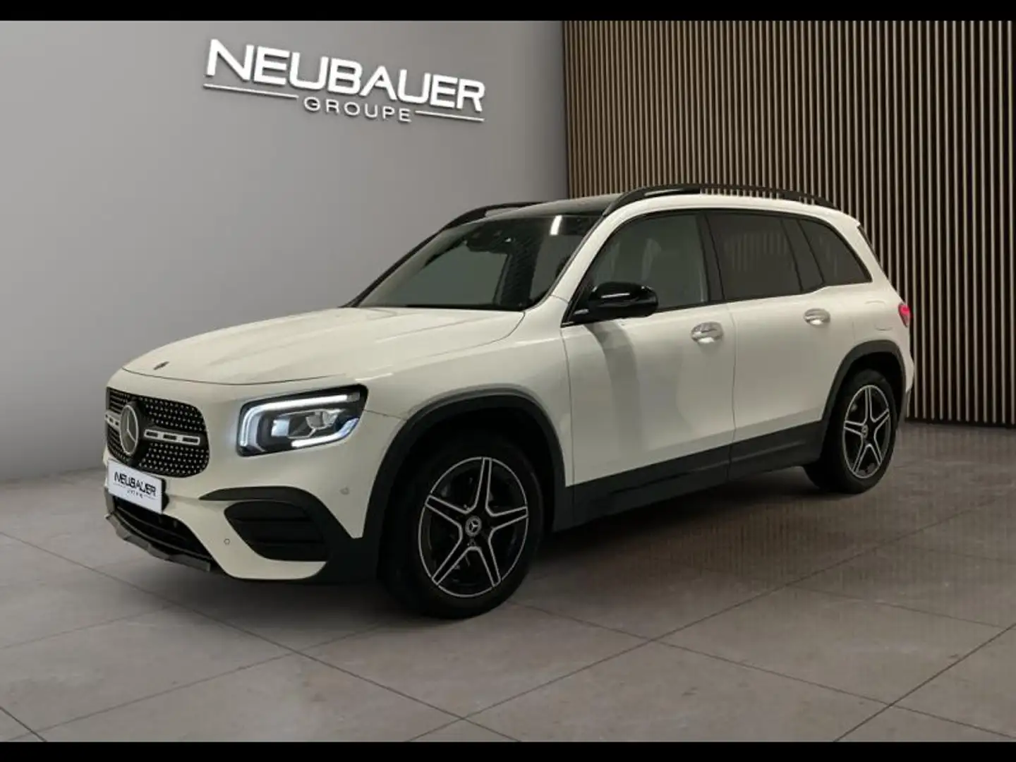 Mercedes-Benz GLB 250 250 224ch AMG Line 4Matic 8G DCT - 1