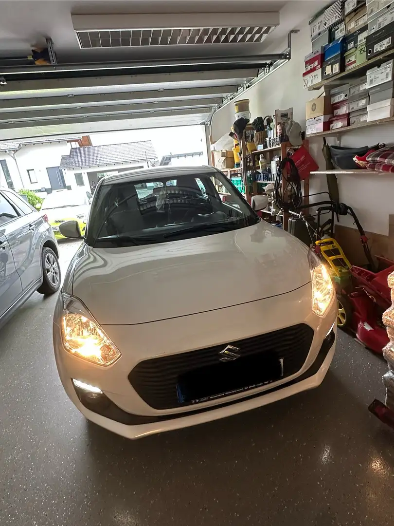 Suzuki Swift 1.2 Dualjet Allgrip Comfort - 2