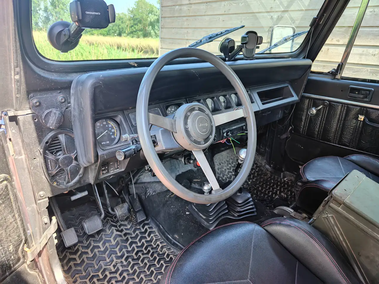 Jeep Wrangler YJ 4.2 4WD K6 1989 Zwart, foto 10