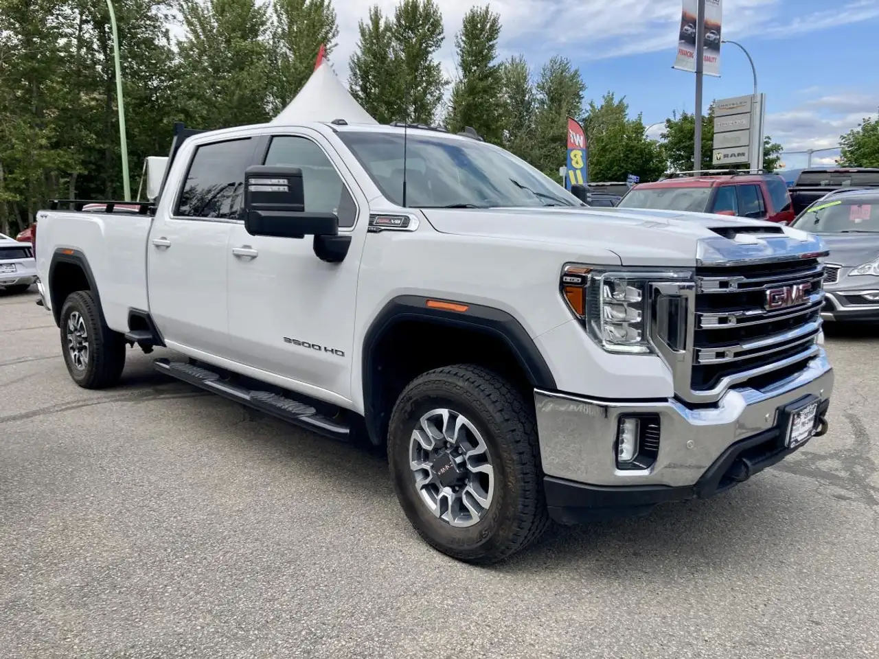 GMC Sierra 3500HD photo GMC Sierra 3500HD
