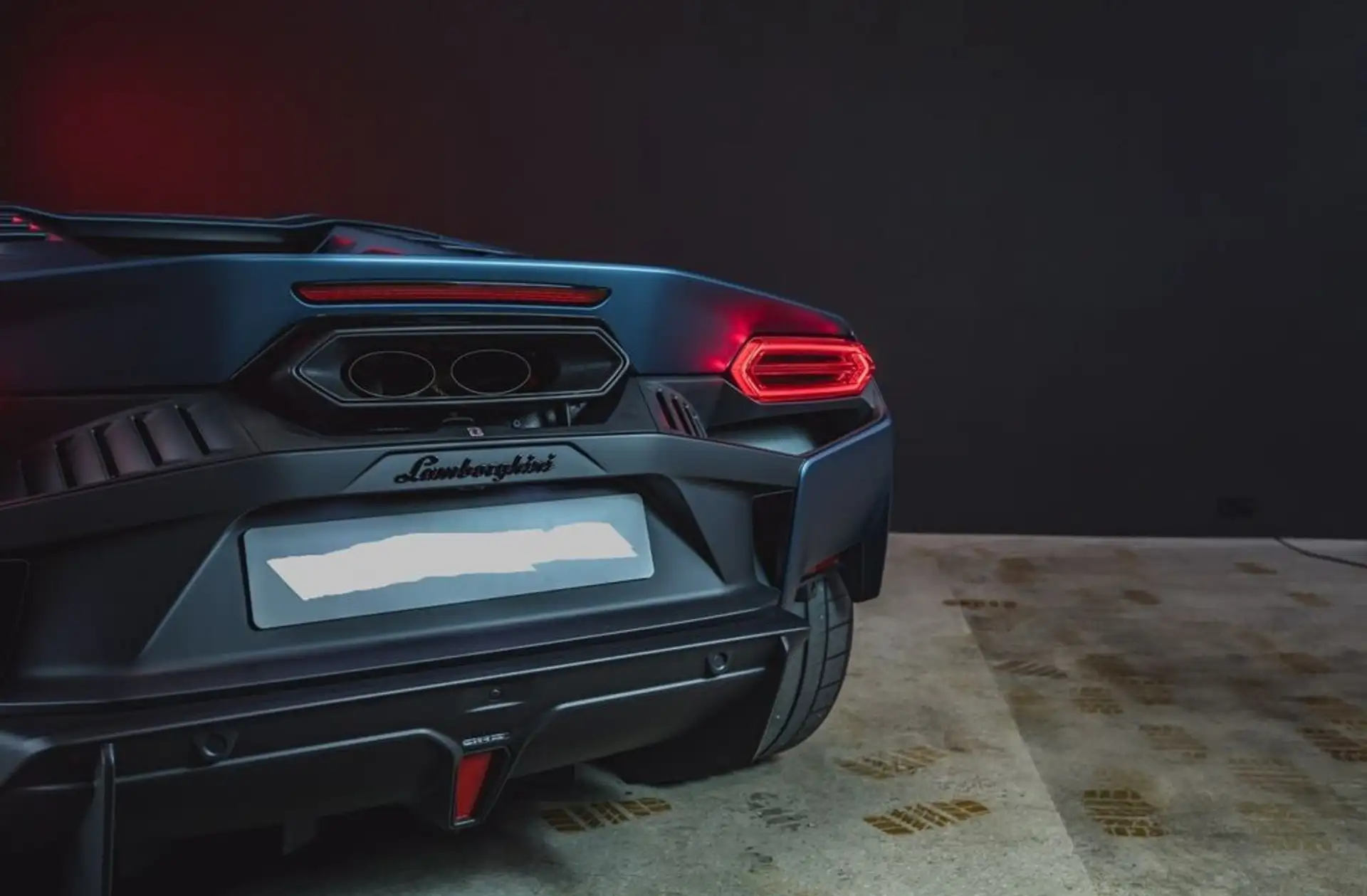 람보르기니 V8 Hybrid Allrad "MEGAVOLL" 2026 파랑 사진 7