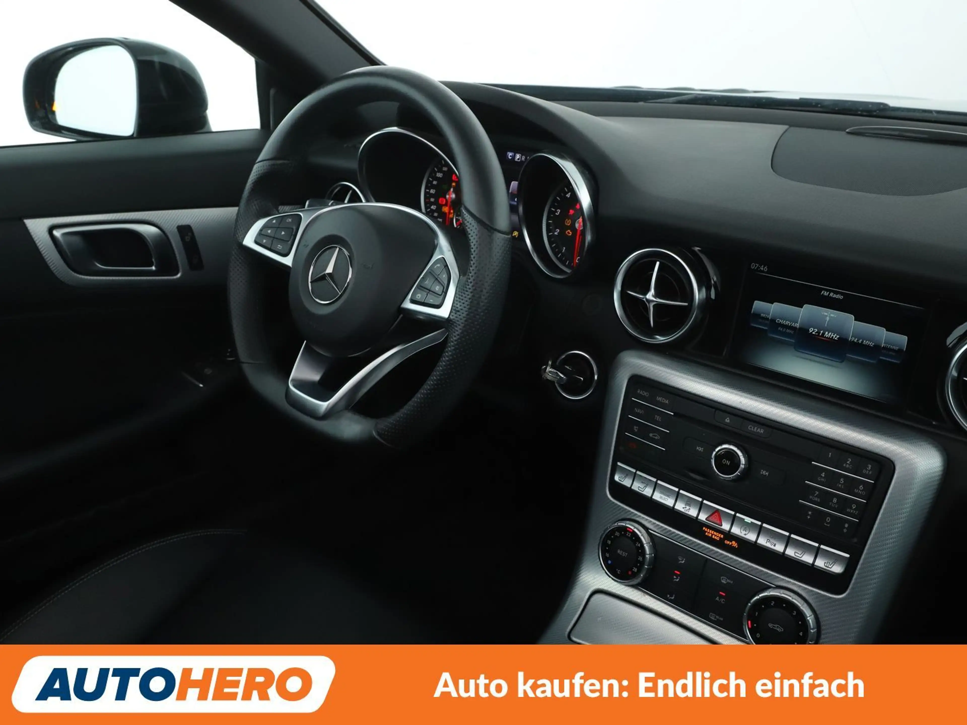 Mercedes-Benz SLC 180 SLC 180 Aut.*NAVI*LED*TEMPO*PDC*SHZ*BT* — photo 13