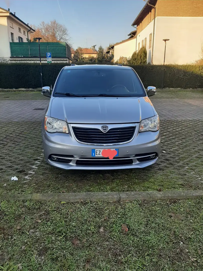 Lancia Voyager 2.8L S 177cv auto - 1
