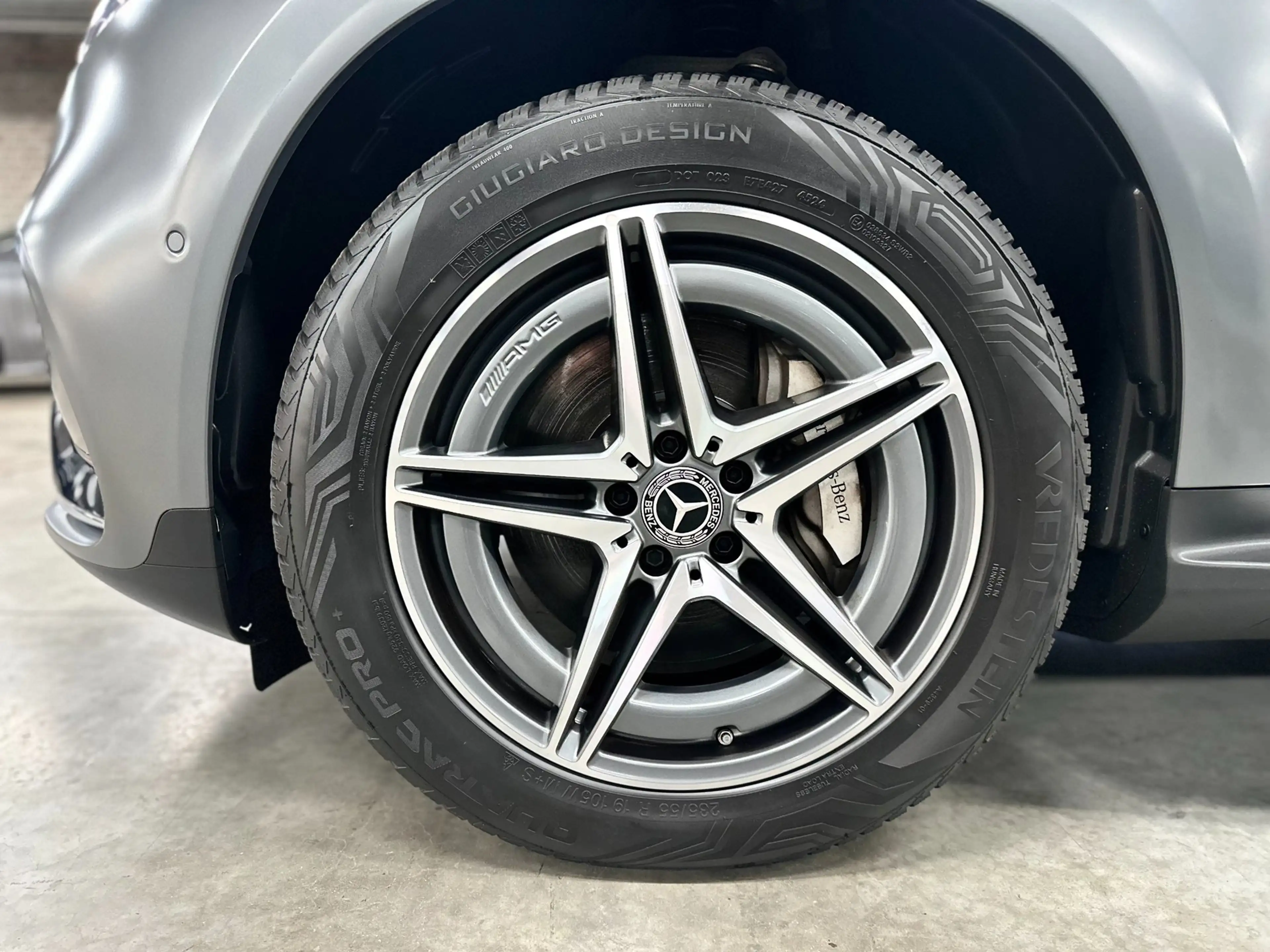 Mercedes-Benz EQC 400 4MATIC, AMG, Massage, Magno, BTW! — photo 9