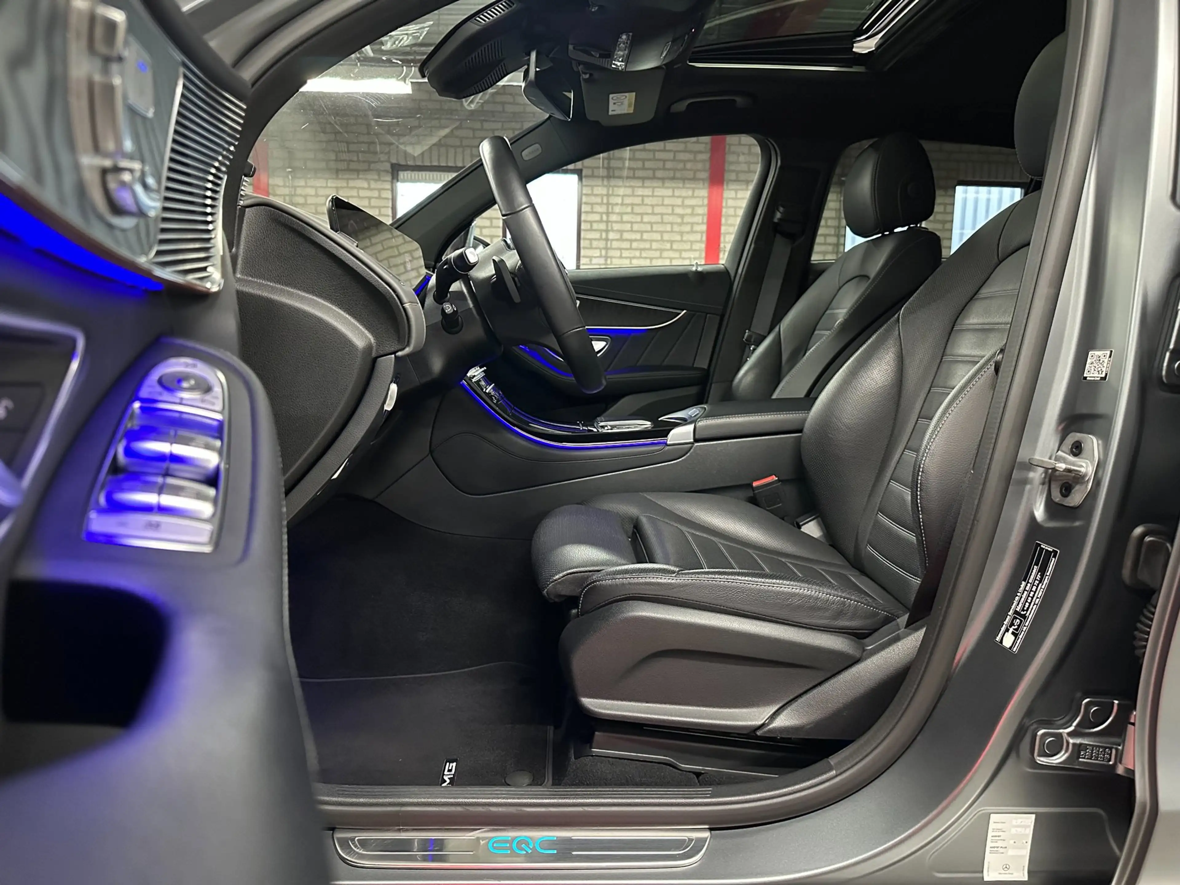 Mercedes-Benz EQC 400 4MATIC, AMG, Massage, Magno, BTW! — photo 15