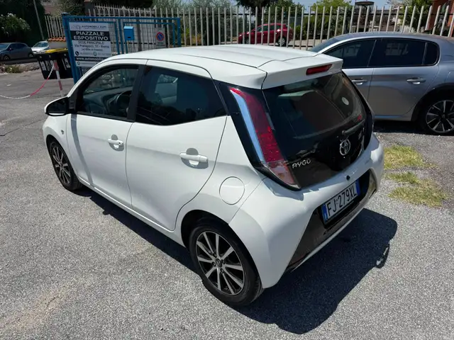 Toyota Aygo view 7