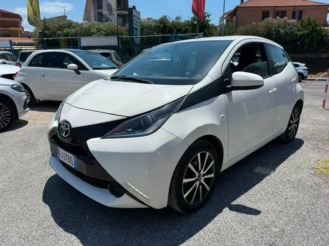 Toyota Aygo view 4