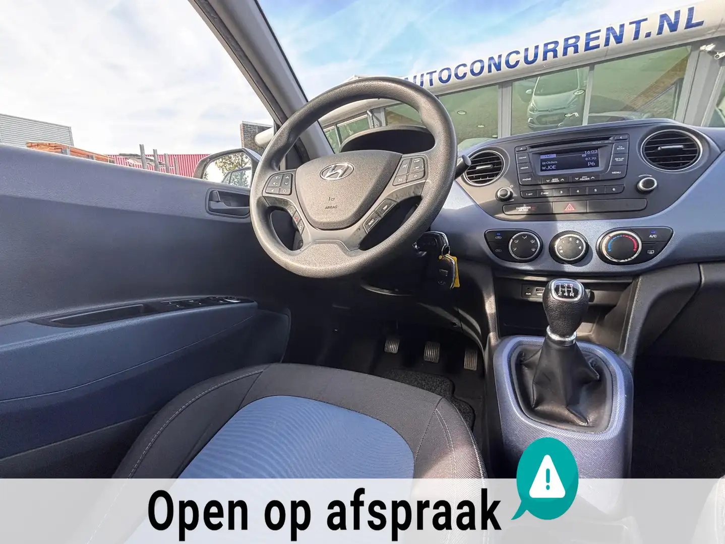 Hyundai i10 1.0i i-Motion Premium, Airco, Inruil mogelijk. Gris - 2