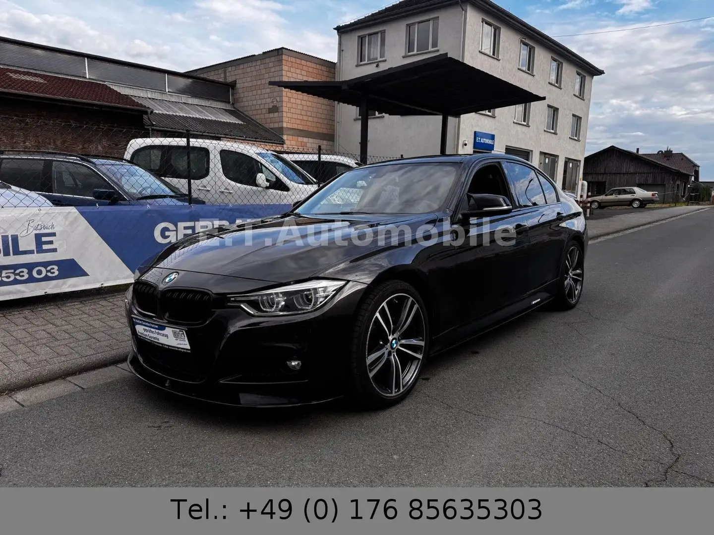 BMW 330 i M-Paket*LED*GARANTIE*CARPLAY* Black - 1