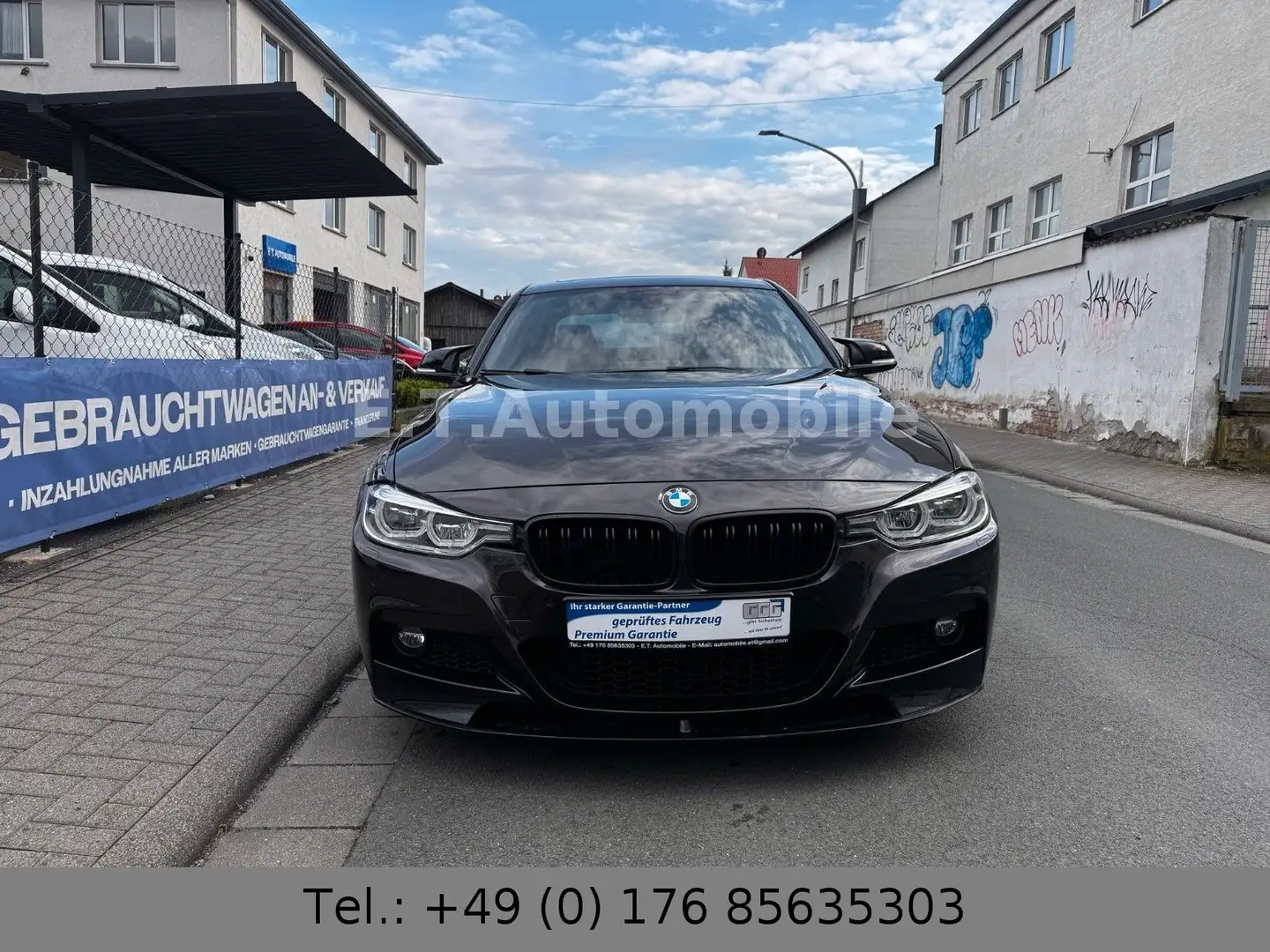 BMW 330 i M-Paket*LED*GARANTIE*CARPLAY* Black - 2