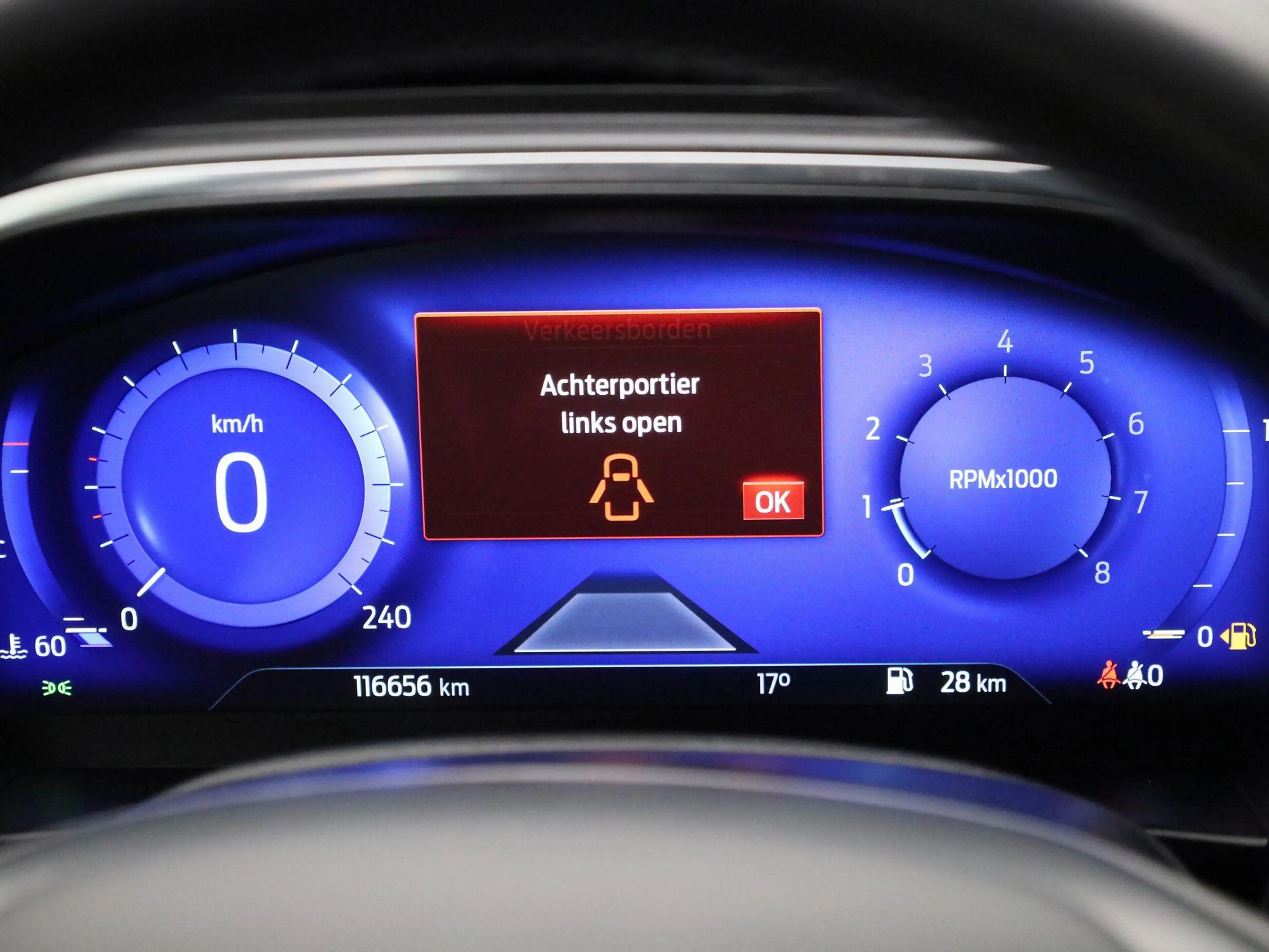 Ford Focus Wagon 1.0 EcoBoost Hybrid Titanium X Business VOLL — photo 8