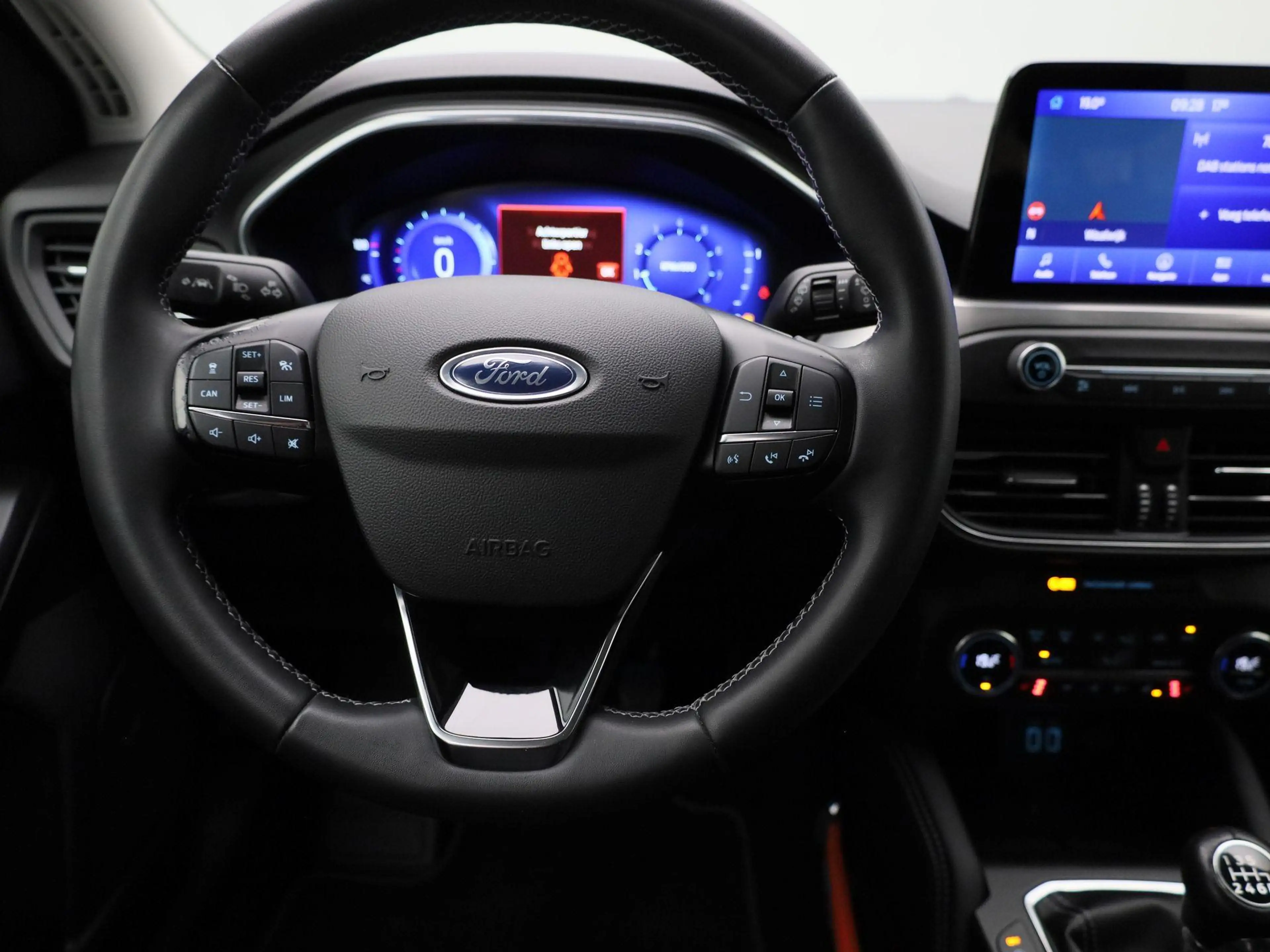 Ford Focus Wagon 1.0 EcoBoost Hybrid Titanium X Business VOLL — photo 7