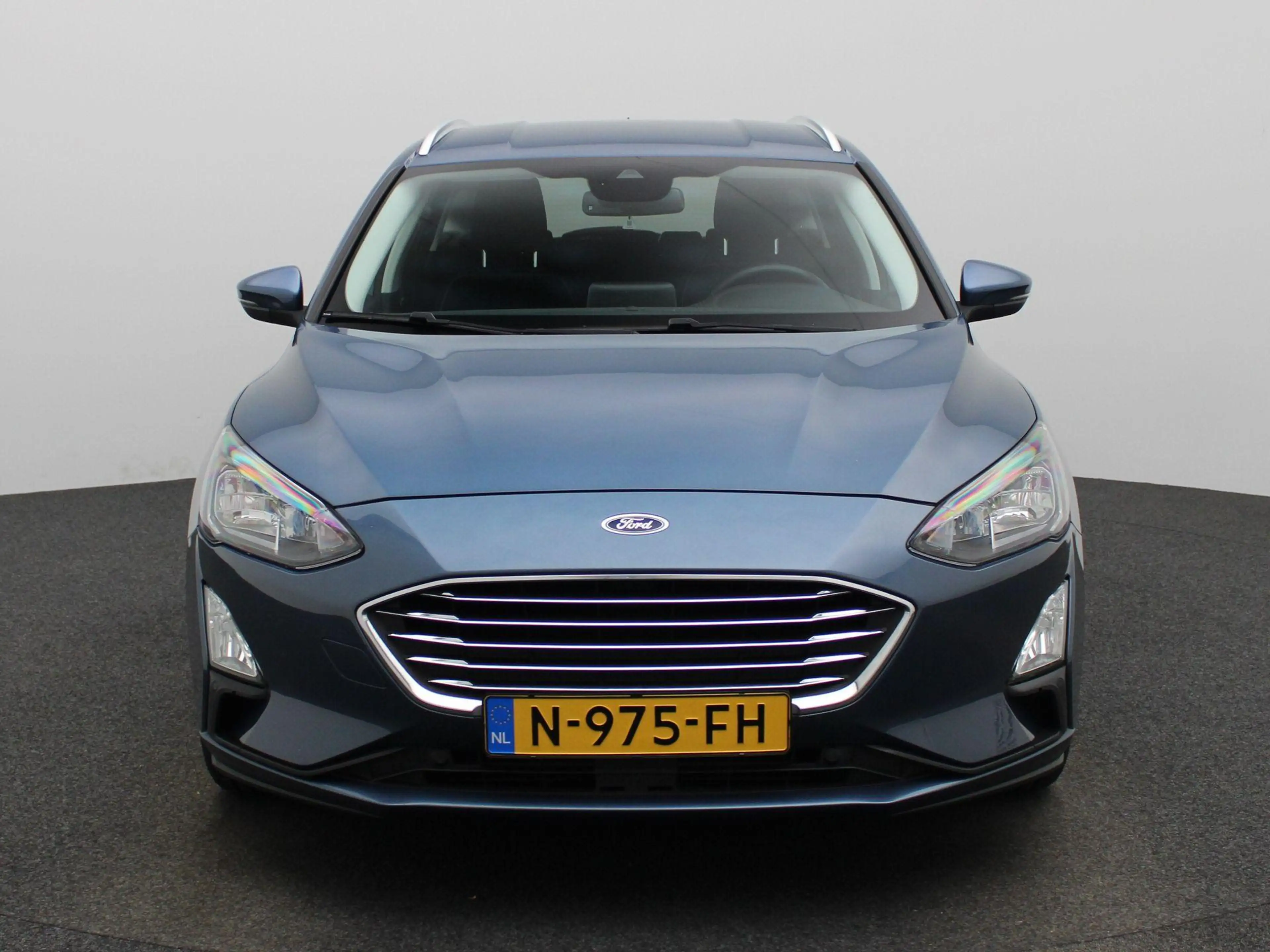 Ford Focus Wagon 1.0 EcoBoost Hybrid Titanium X Business VOLL — photo 3