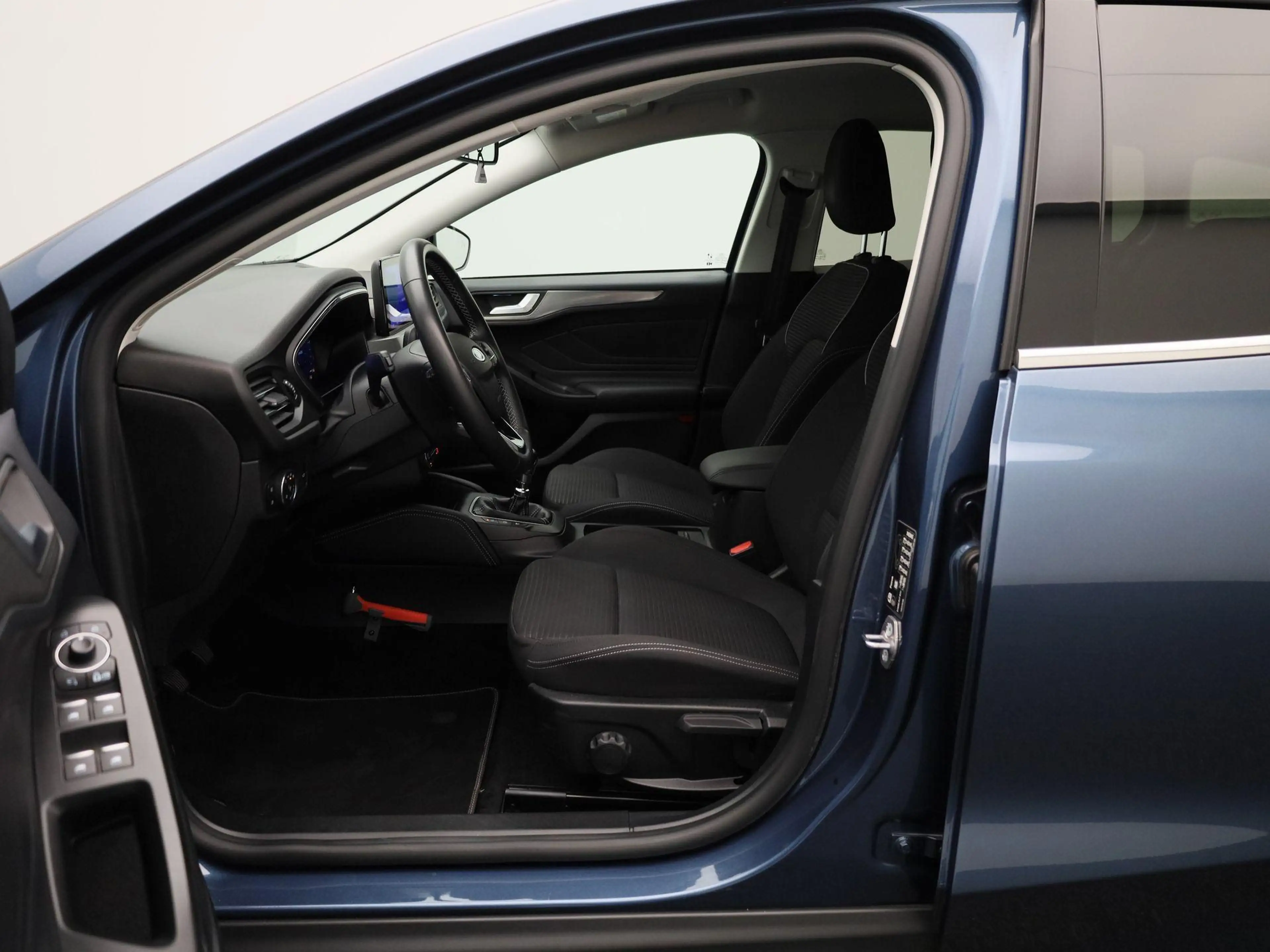Ford Focus Wagon 1.0 EcoBoost Hybrid Titanium X Business VOLL — photo 9